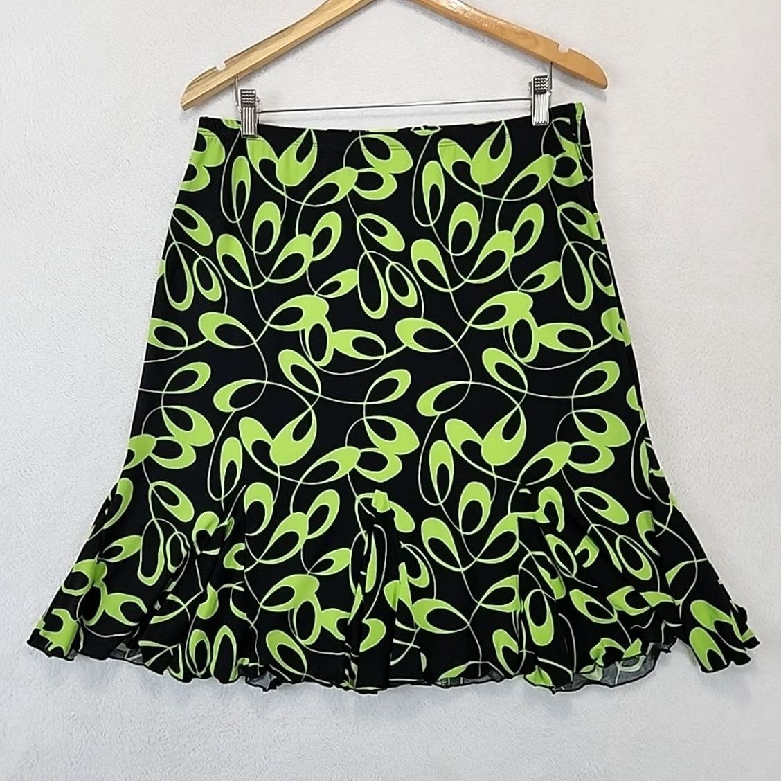 Vintage Suzie In The City Women Skirt L Black Geometric Stretch Elastic Waist Flare Knee Length Casual 90s USA Size 36" / US 14 / IT 50 - 3 Thumbnail
