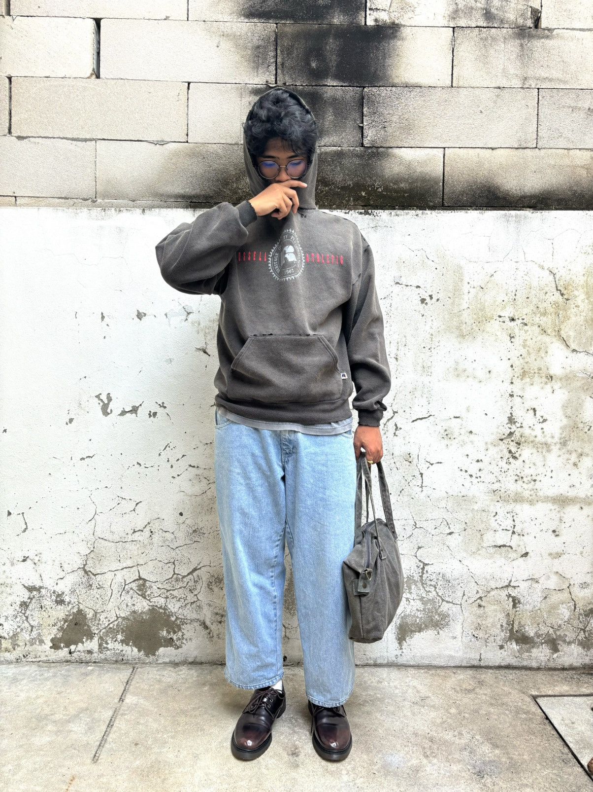 Russell Athletic 90s Thrashed Sun Faded Russell Hoodie Size US L / EU 52-54 / 3 - 2 Thumbnail