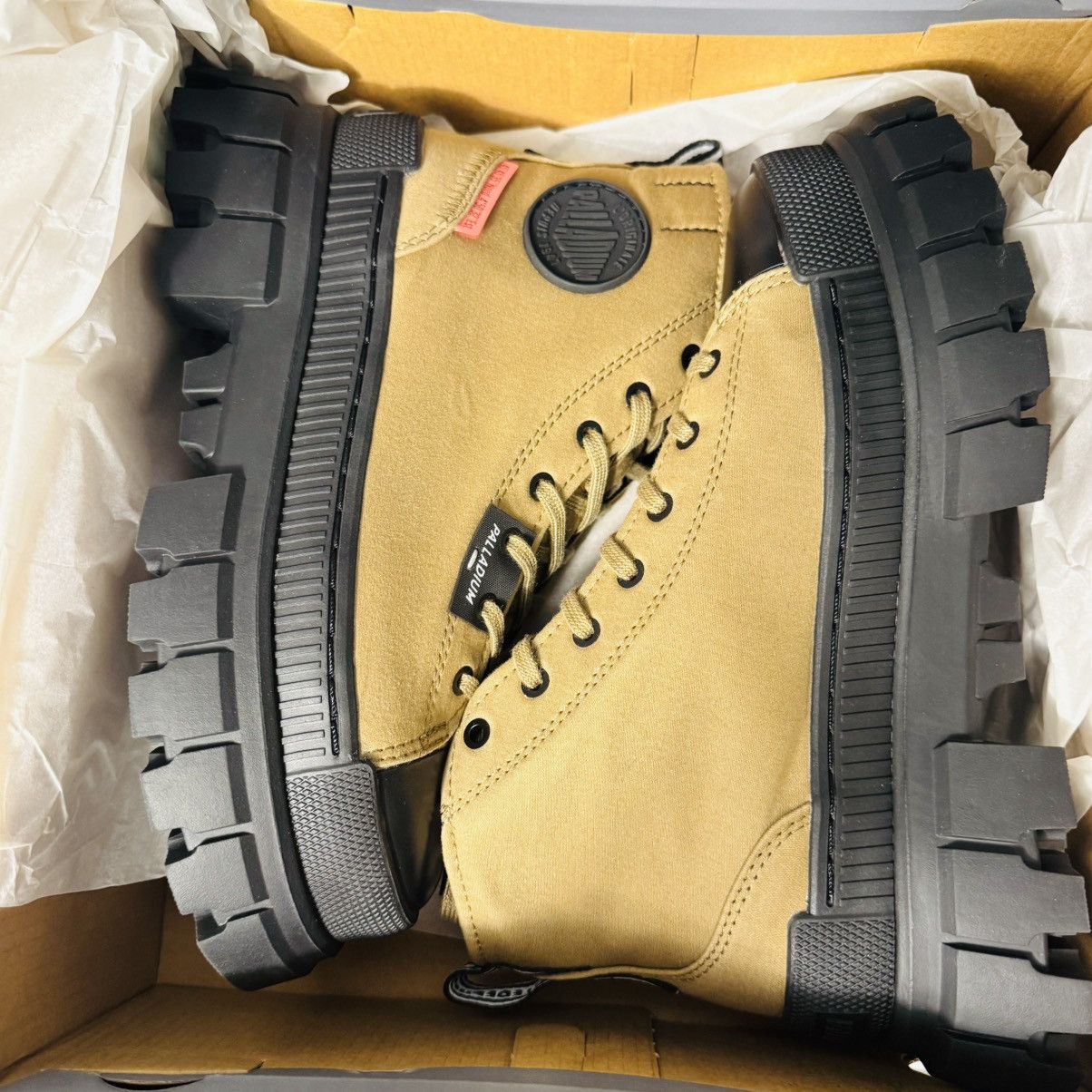 Palladium NEW Palladium Revolt Hi TX Platform Brown Shoes Size 6.5 Size US 6.5 / IT 36.5 - 6 Thumbnail