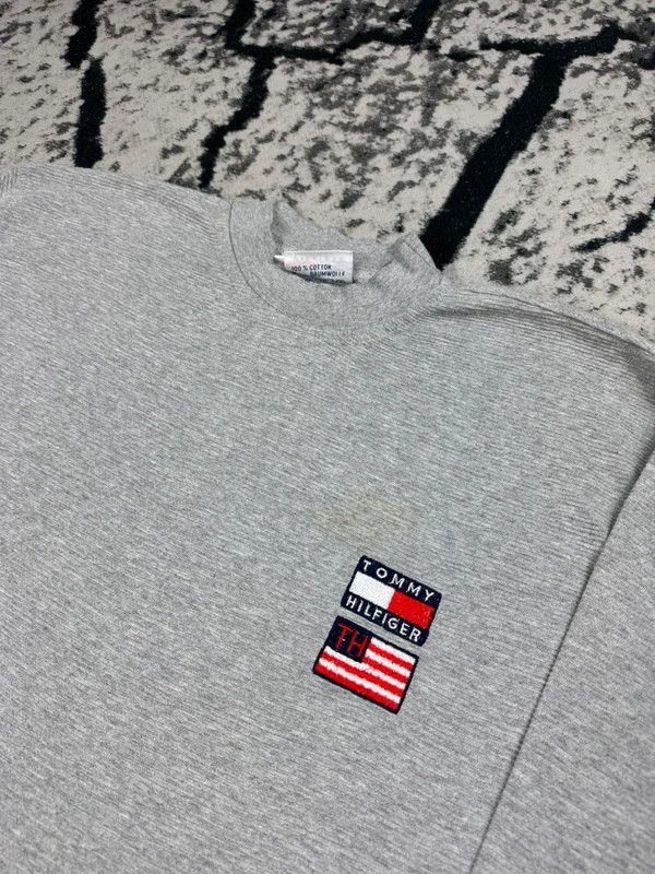 Tommy Hilfiger Vintage Tommy Hilfiger sweatshirt gray L usa Size US L / EU 52-54 / 3 - 1 Thumbnail