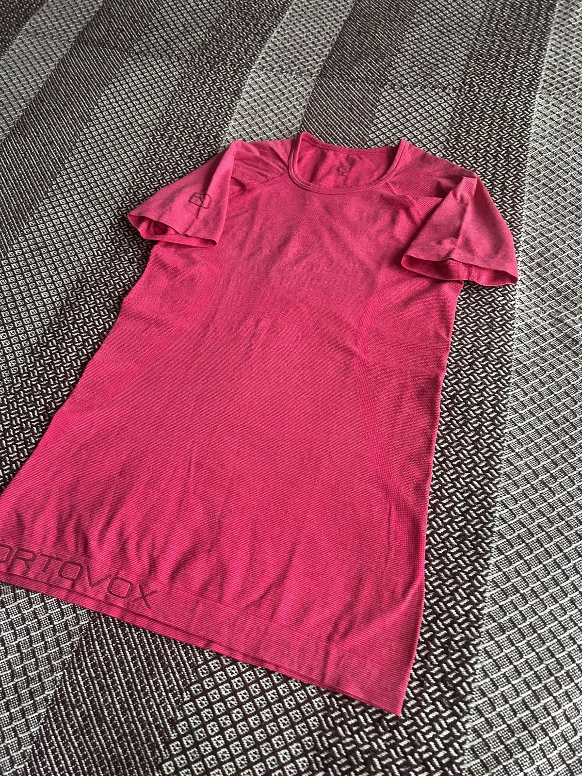 ORTOVOX Ortovox Pink Short Sleeve Tee Women Outdoor Size S Trecking Size S / US 4 / IT 40 - 2 Thumbnail