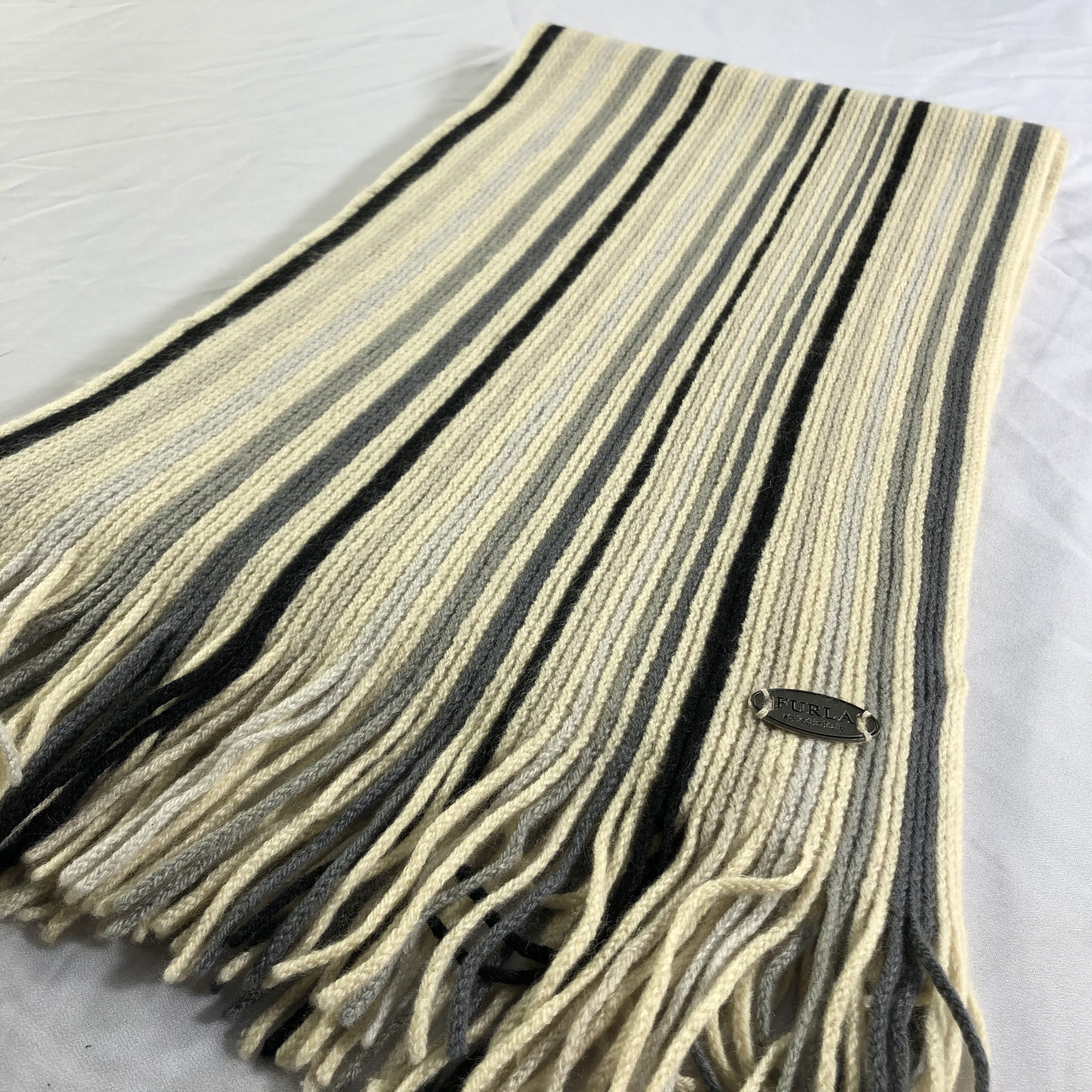 Furla Furla Angora Knit Scarf Muffler Neckwear V2566 Size ONE SIZE - 3 Thumbnail