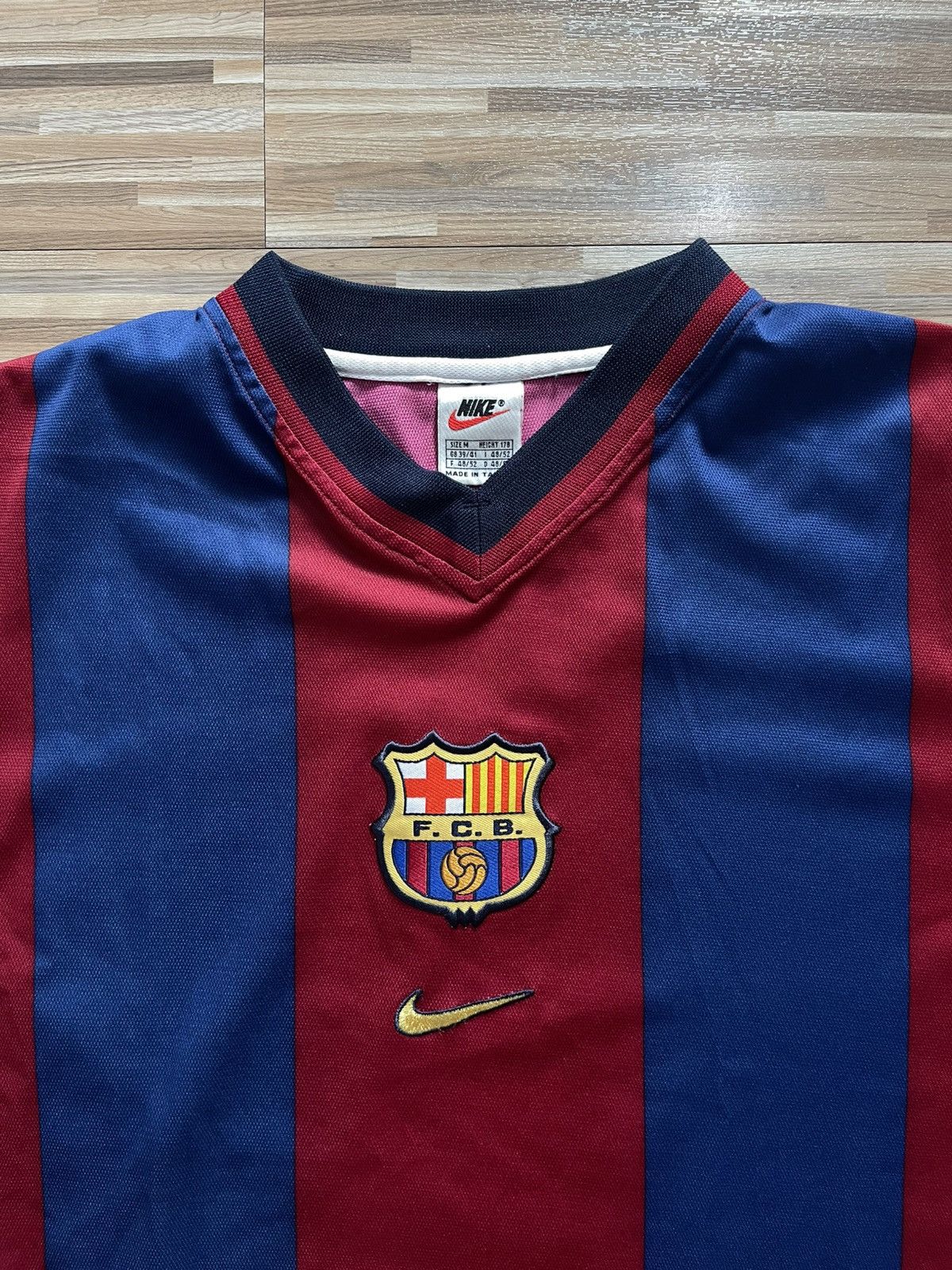 Nike FC Barcelona 1998-00 Home Shirt Jersey Vintage