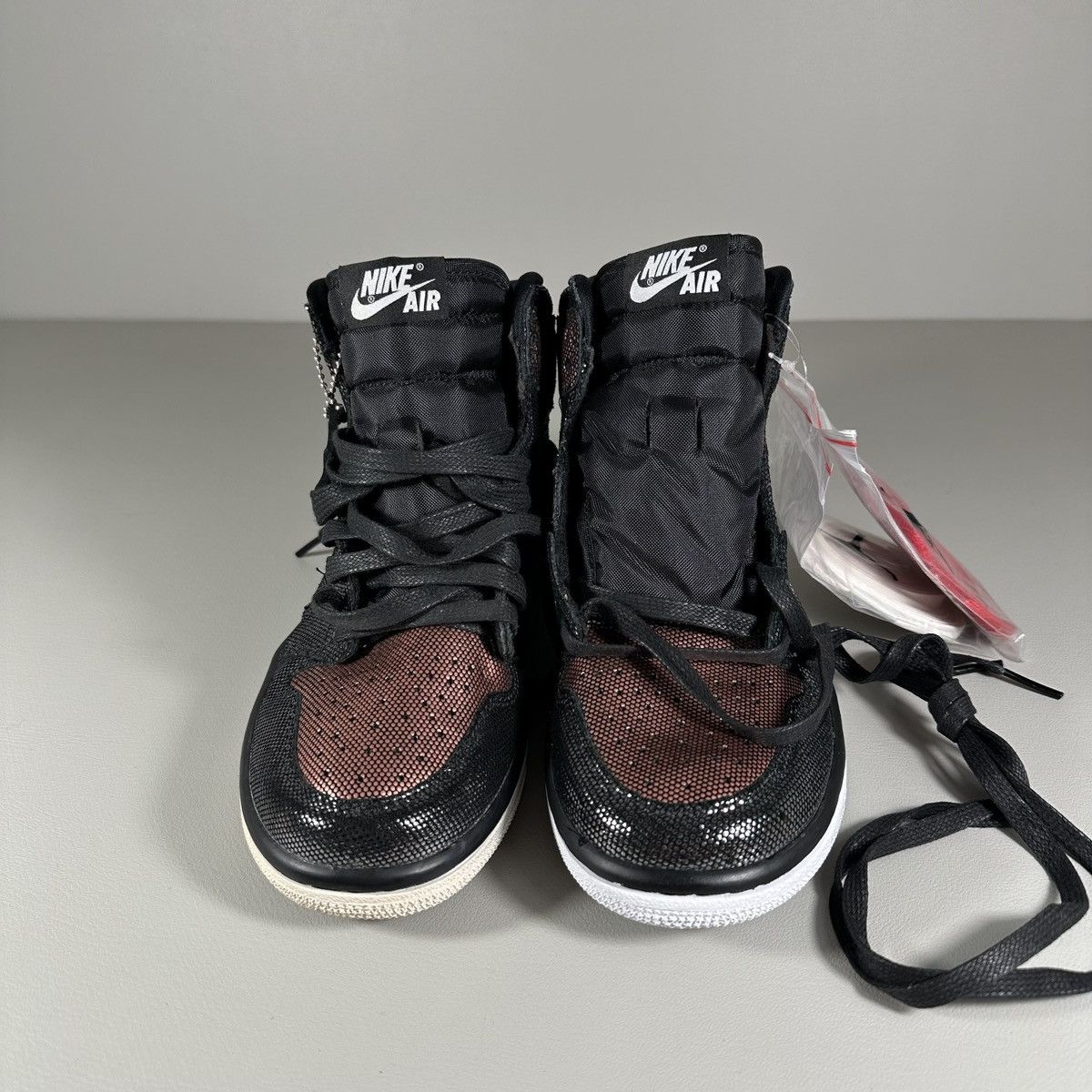 Nike Nike Air Jordan 1 High OG Fearless Metallic Rose Sneakers Size US 6 / IT 36 - 5 Thumbnail