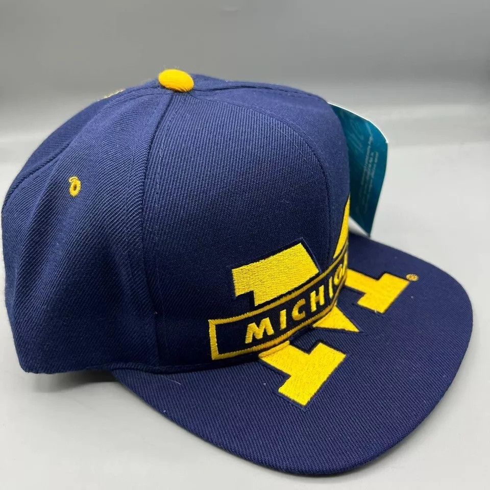Signatures Michigan Wolverines Hat Men Signatures Snap Back Cap New Size ONE SIZE - 3 Thumbnail