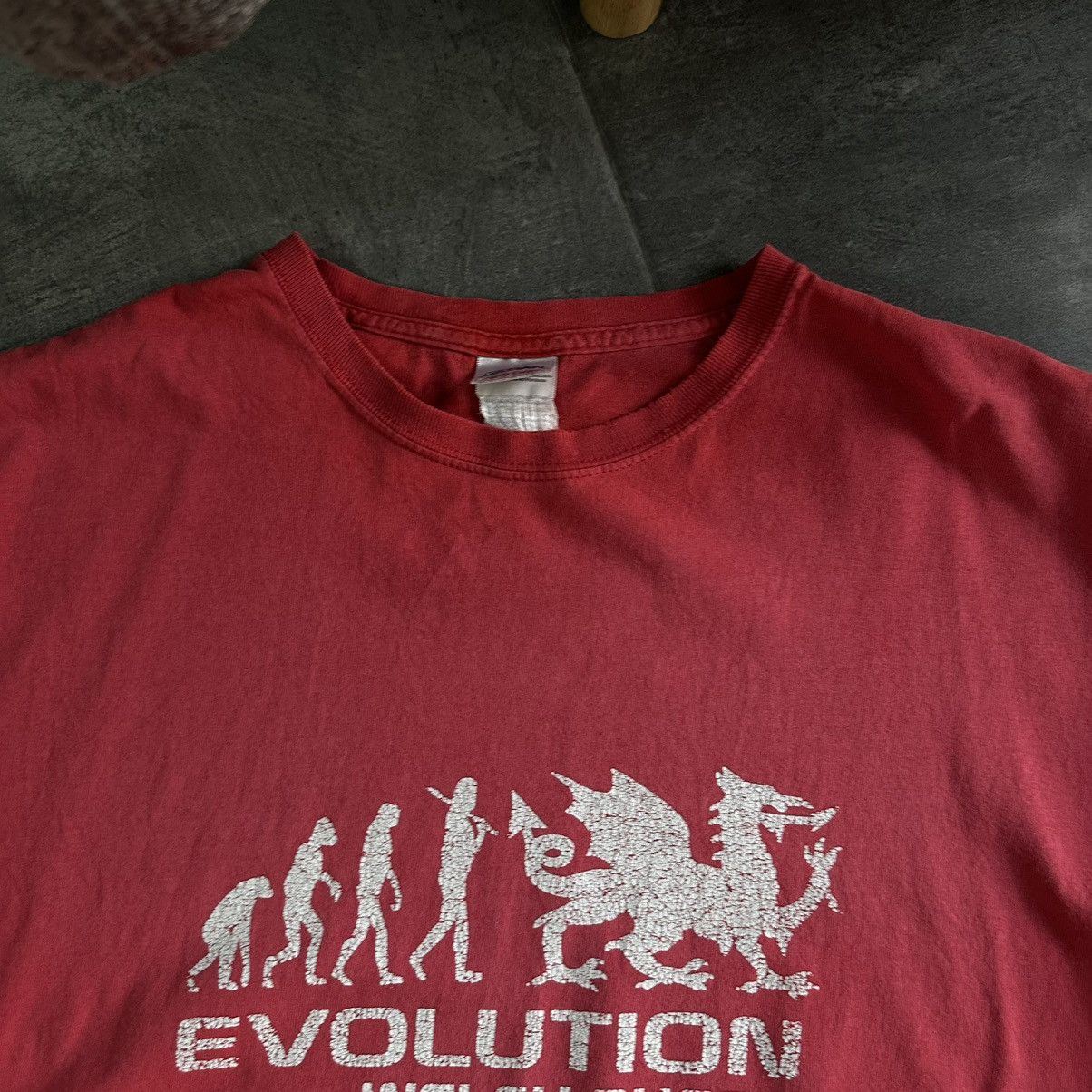 Vintage Vintage Evolution Welsh Rugby T-shirts Trashed Joke Humor Size US XXL / EU 58 / 5 - 7 Thumbnail