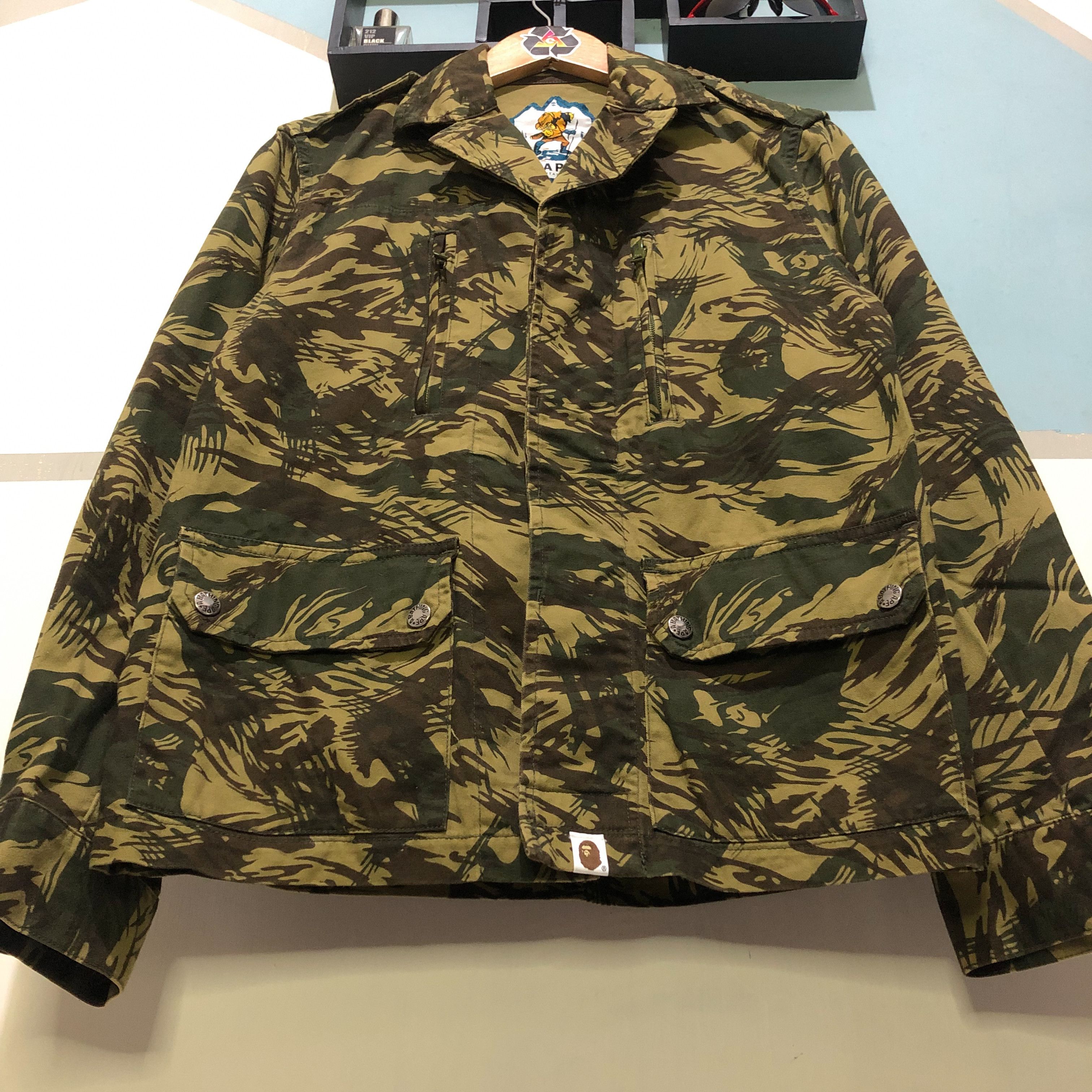 Bape Archive Bape Mountain Foot 2013 Lizard Camo Jacket Size US M / EU 48-50 / 2 - 4 Thumbnail