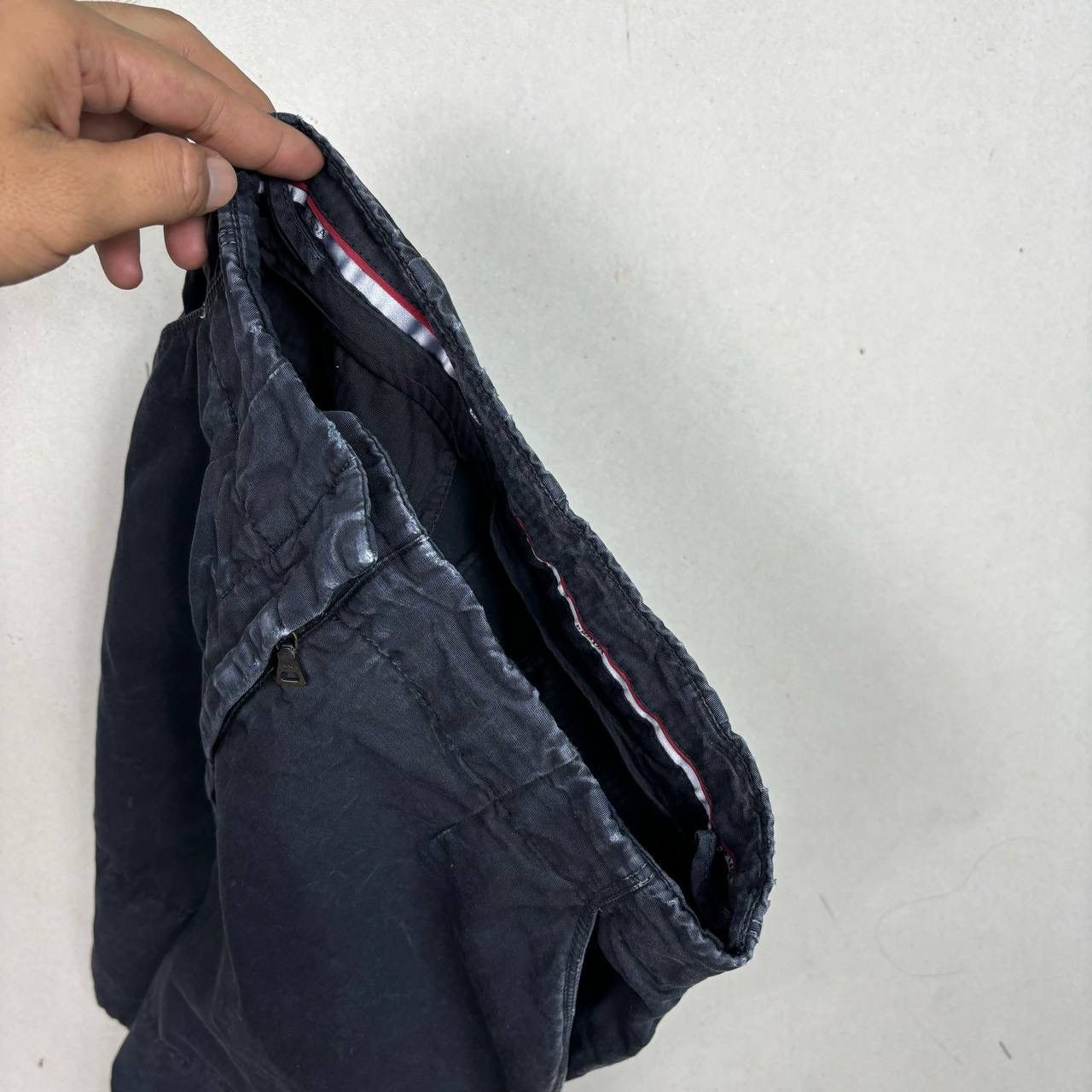 Prada Prada Fit Black Sun Faded Cargo Shorts Size 25" / US 0 / IT 36 - 9 Thumbnail