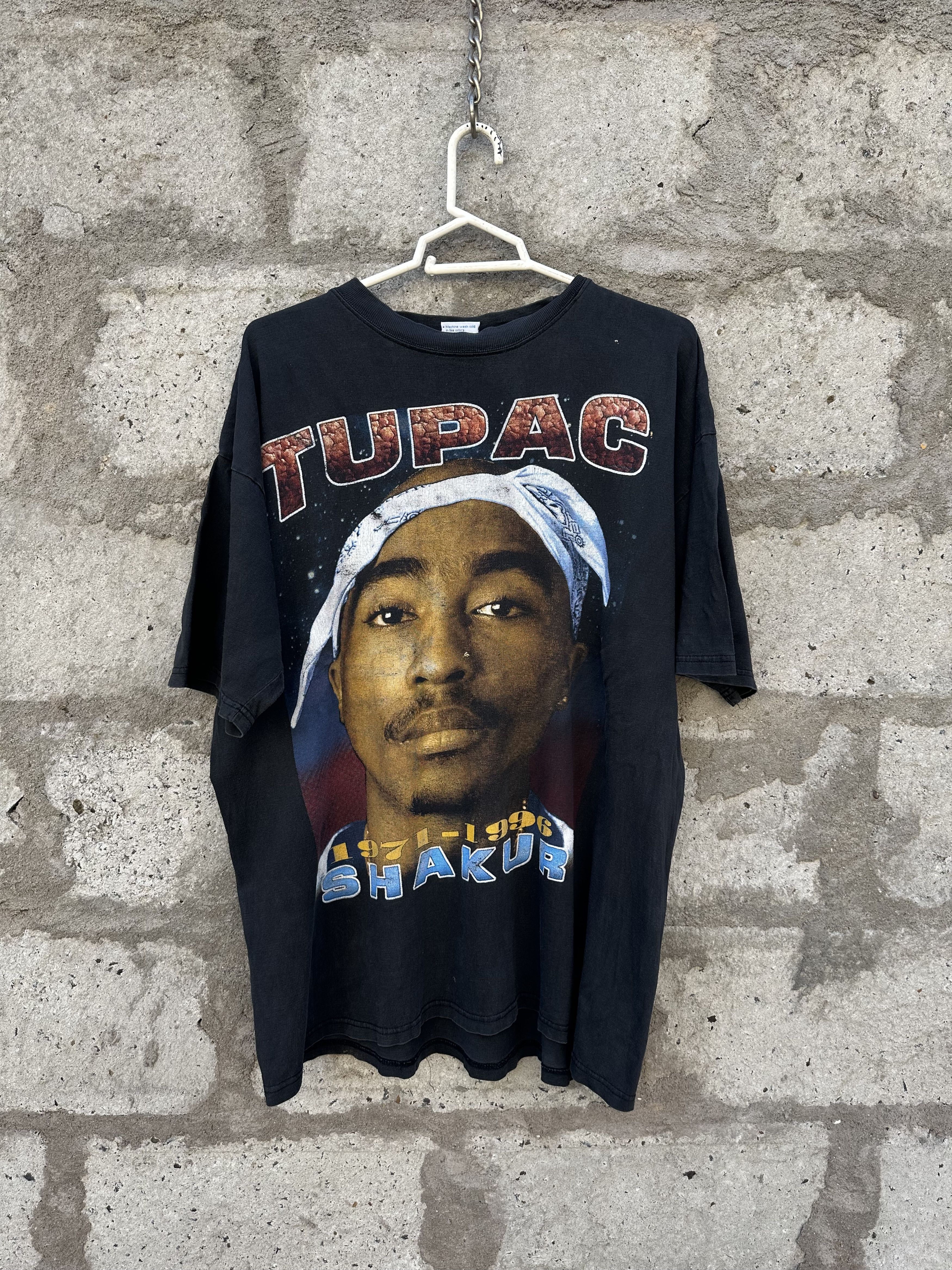Rap Tees Vintage 90s Tupac Shakur “Against All Odds” Rap Tee Size US XL / EU 56 / 4 - 1 Thumbnail