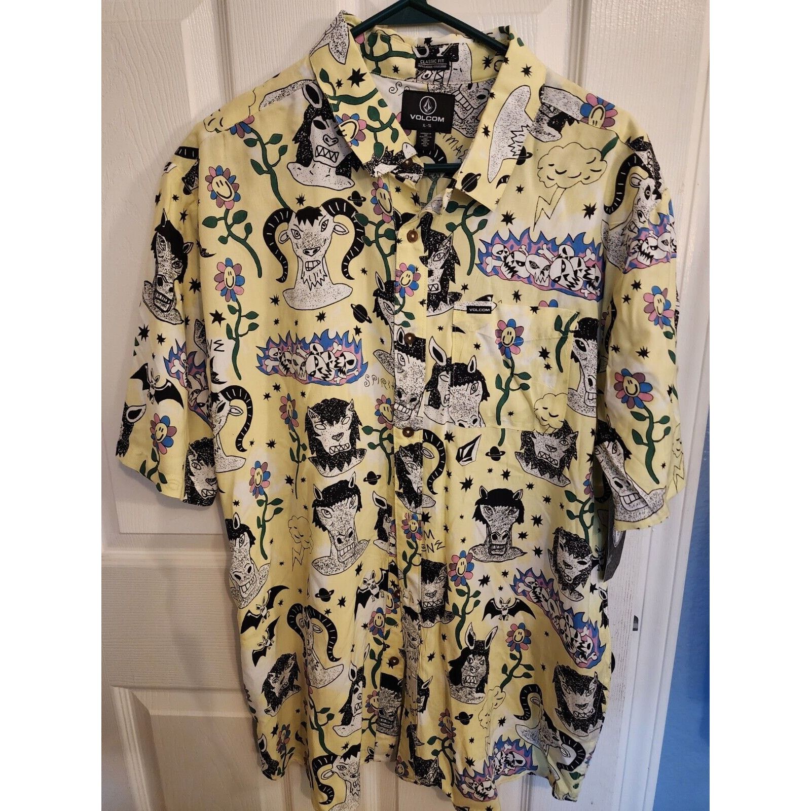 Volcom NWT VOLCOM Surf Vitals Ozzy Woven Button Up XL Shirt Mens Size US XL / EU 56 / 4 - 1 Thumbnail