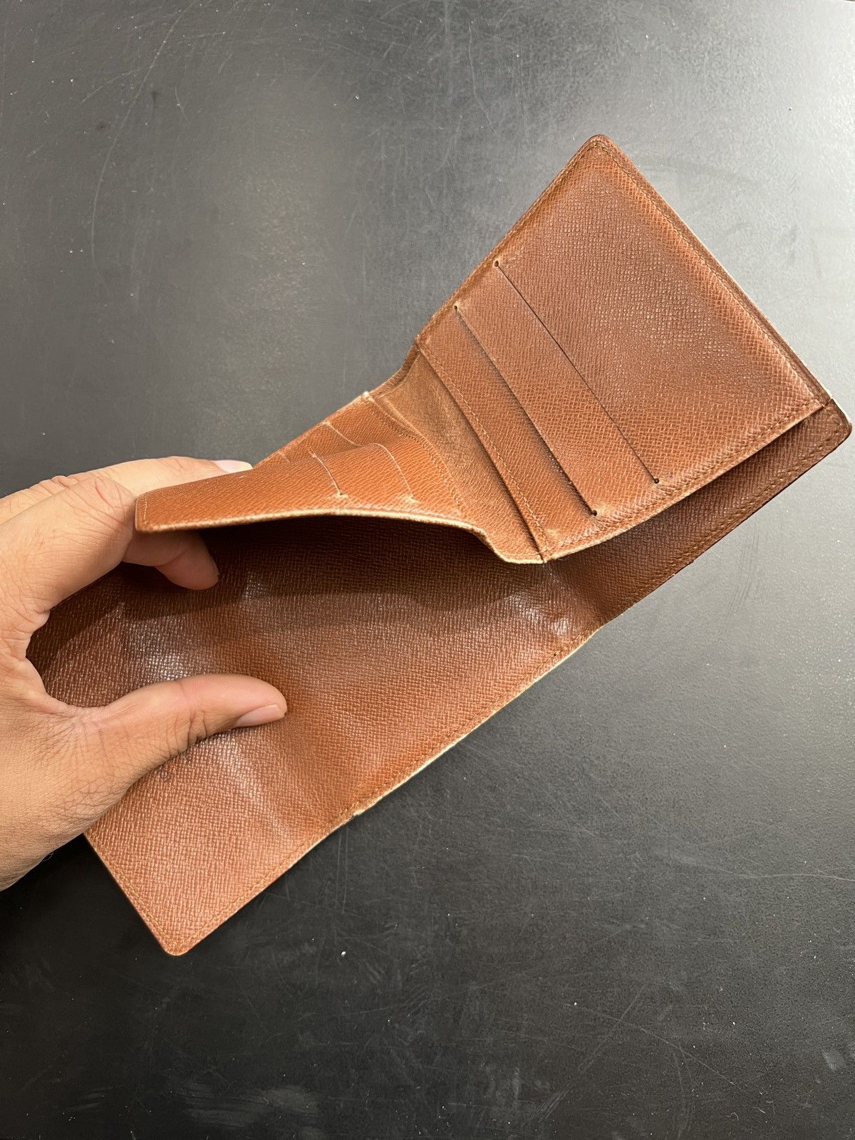 Louis Vuitton × Vintage Louis Vuitton Leather Monogram Button Wallet Size ONE SIZE - 13 Thumbnail