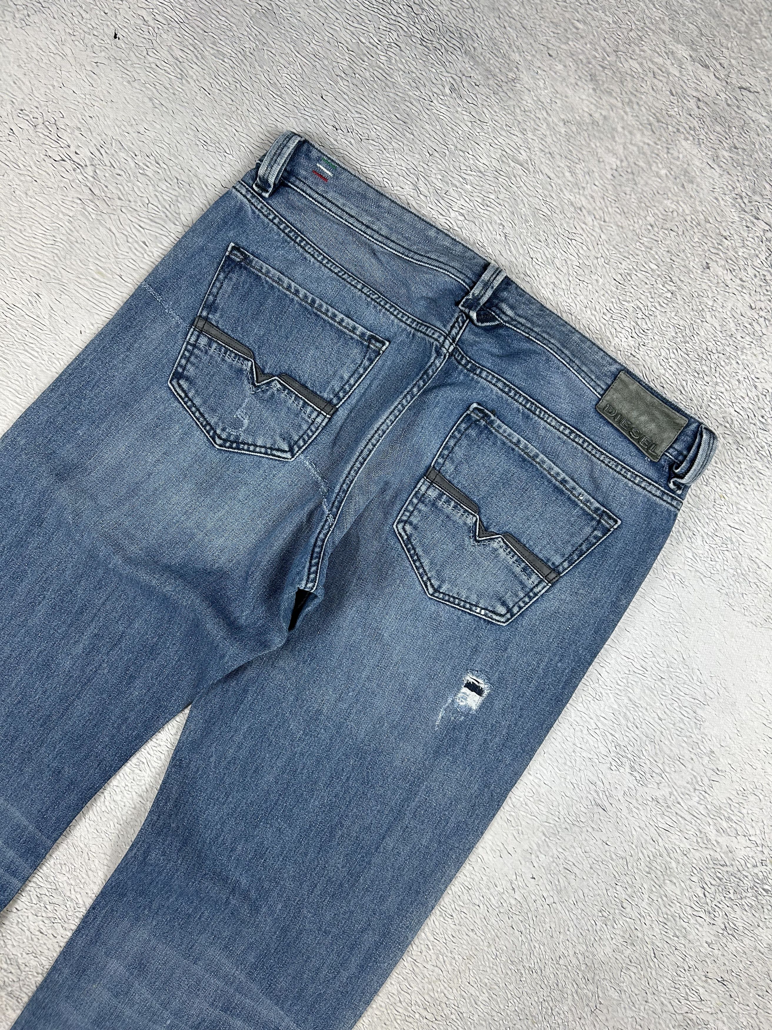 Diesel × Vintage Diesel Lakree Jeans Vintage 009LT Wash Straight Distressed Size US 38 / EU 54 - 4 Thumbnail