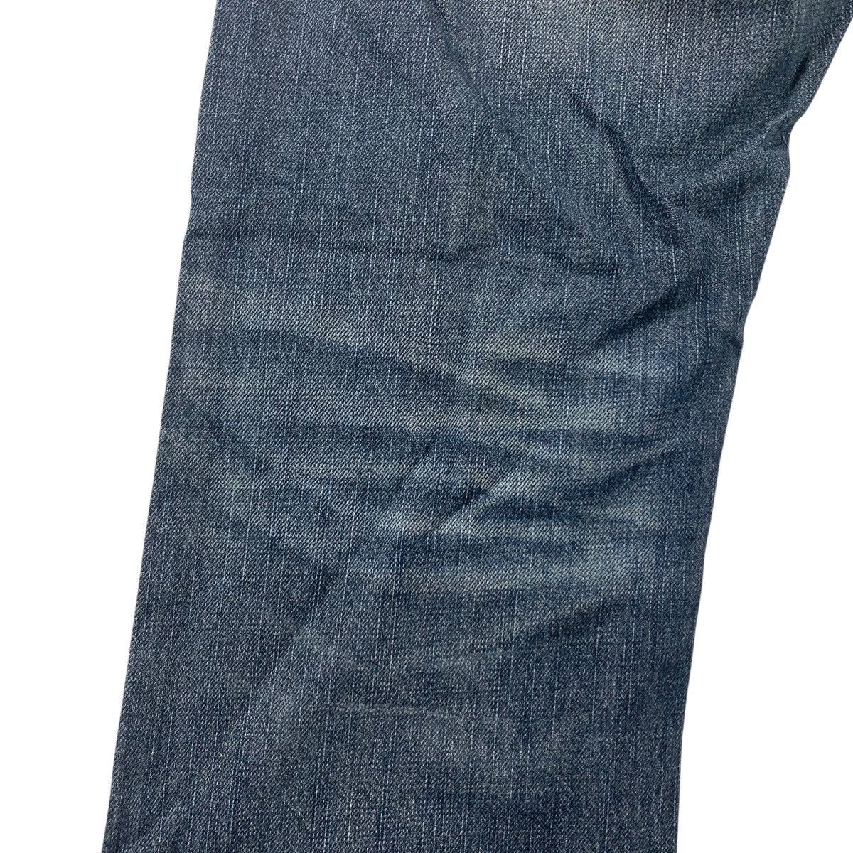 Burberry × Designer BURBERRY Black label distressed design blue jeans Size US 33 - 17 Thumbnail