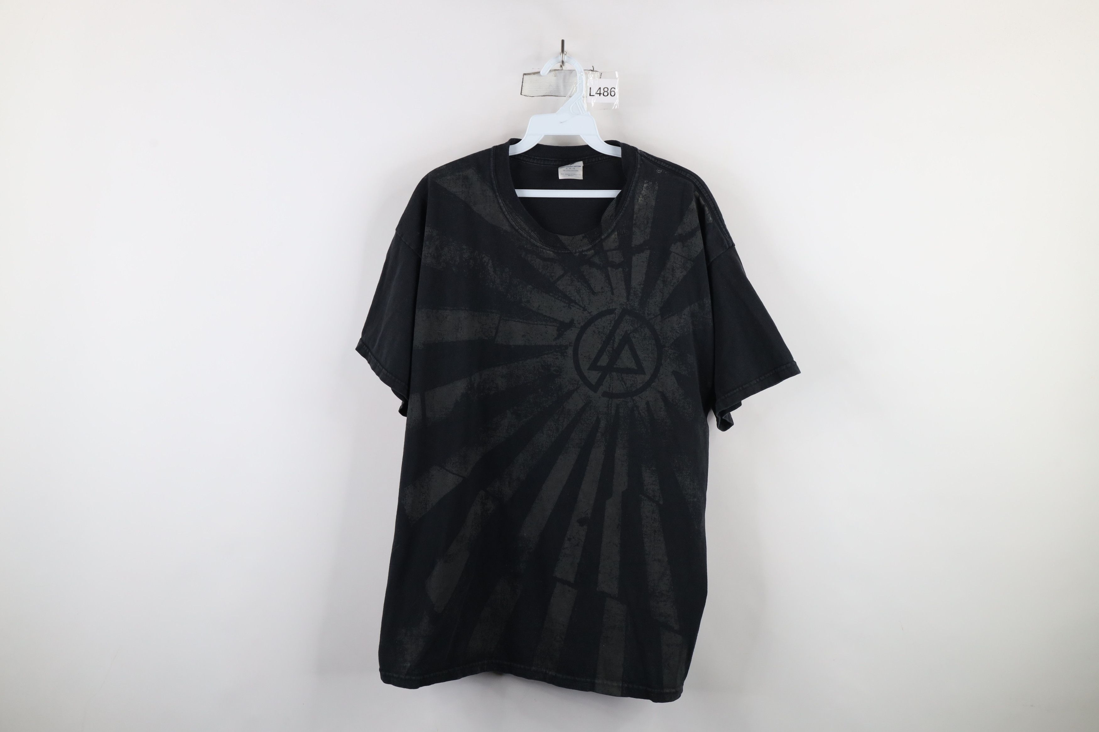 Vintage Vintage Y2K Sun Burst Linkin Park Band Short Sleeve T-Shirt Size US XL / EU 56 / 4 - 1 Thumbnail