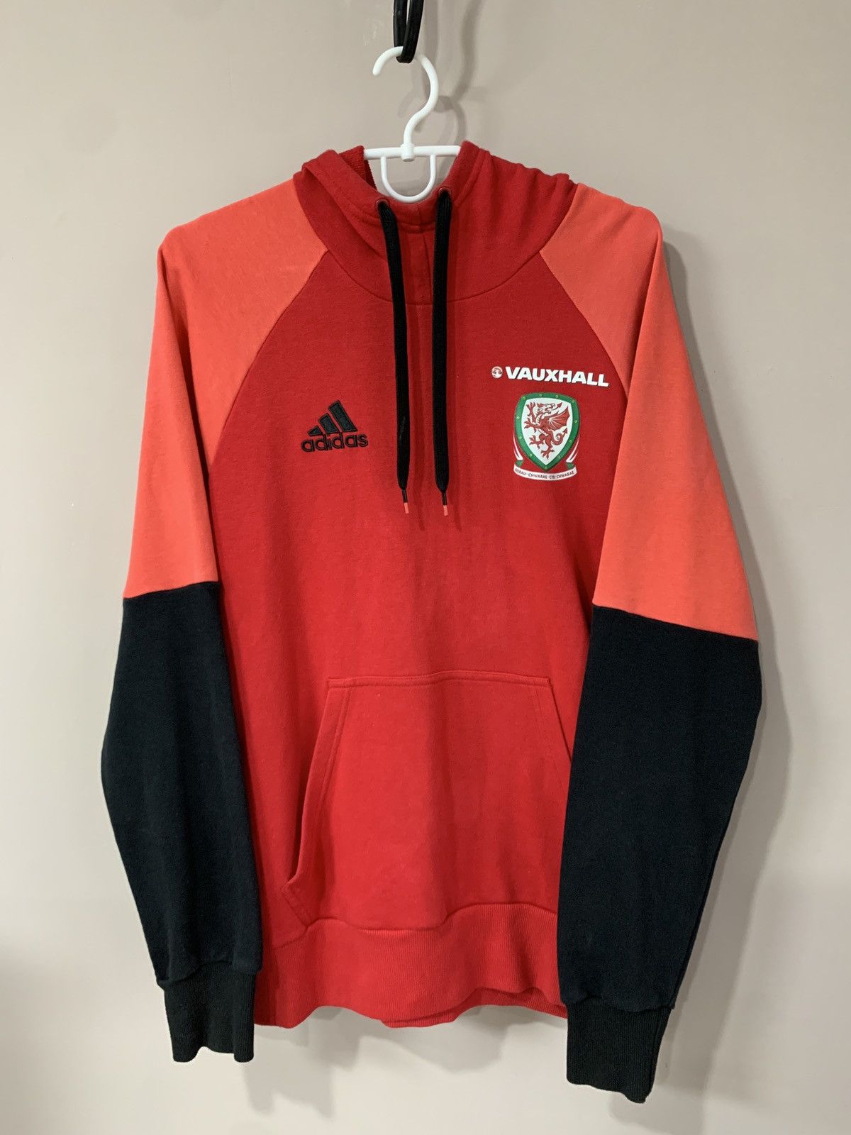 Adidas Wales 2016 Training Football Hoodie Adidas Soccer Size M Size US M / EU 48-50 / 2 - 1 Thumbnail