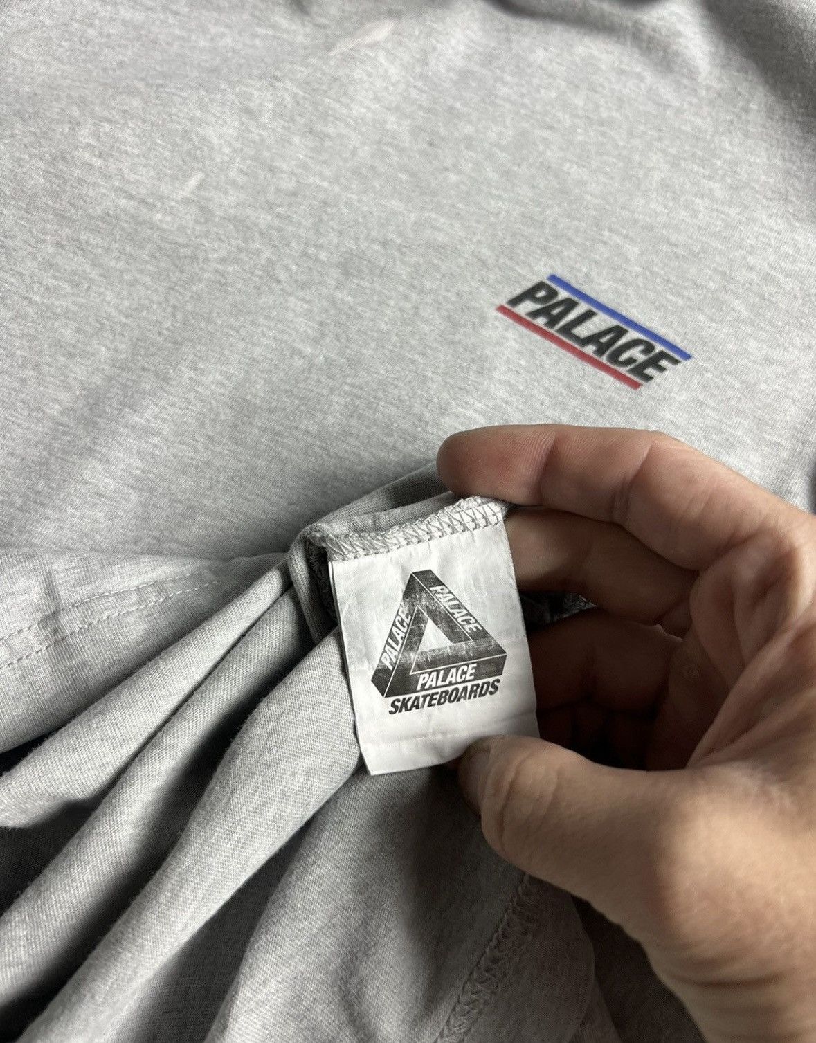 Palace Palace T-shirt Rare Mini Logo Streetwear L Size Size US L / EU 52-54 / 3 - 9 Thumbnail