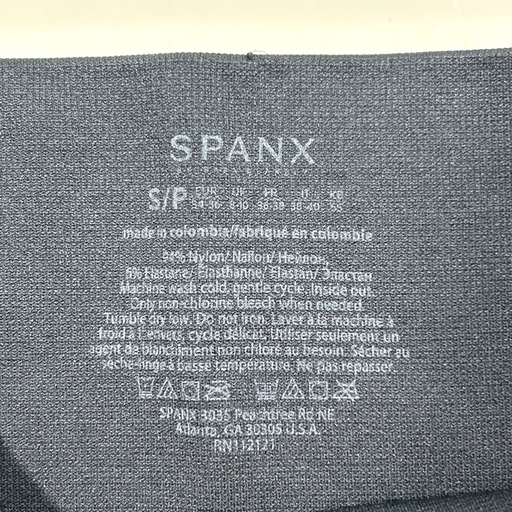 Spanx Spanx Camo Seamless Leggings High Waisted Tummy Control Athleisure Black Legging Size 28" / US 6 / IT 42 - 4 Thumbnail