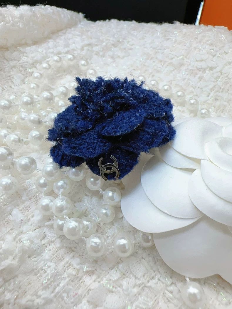 Chanel Chanel 15A Mini Blue Camellia Brooch Size ONE SIZE - 2 Thumbnail