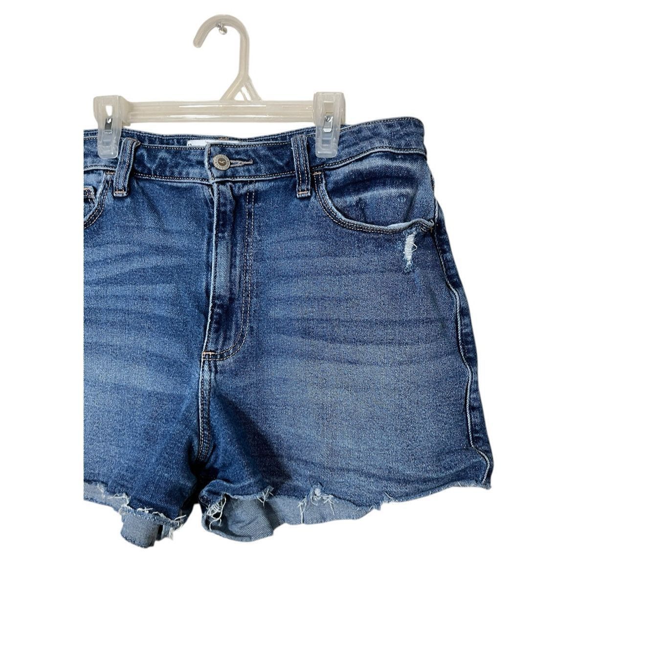 Hollister Hollister Curvy Ultra High Rise 3 inch Mom Shorts Size 31 Size 31" - 2 Thumbnail