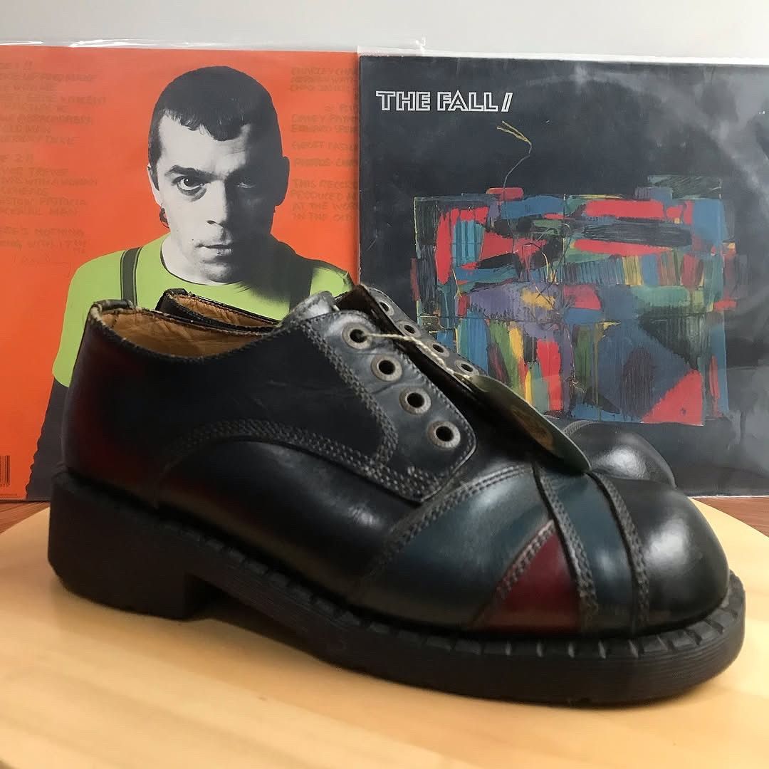 Dr. Martens Vintage Dr Martens Cross over boxtops 8420 Black Oxfords Size US 9 / EU 42 - 11 Thumbnail