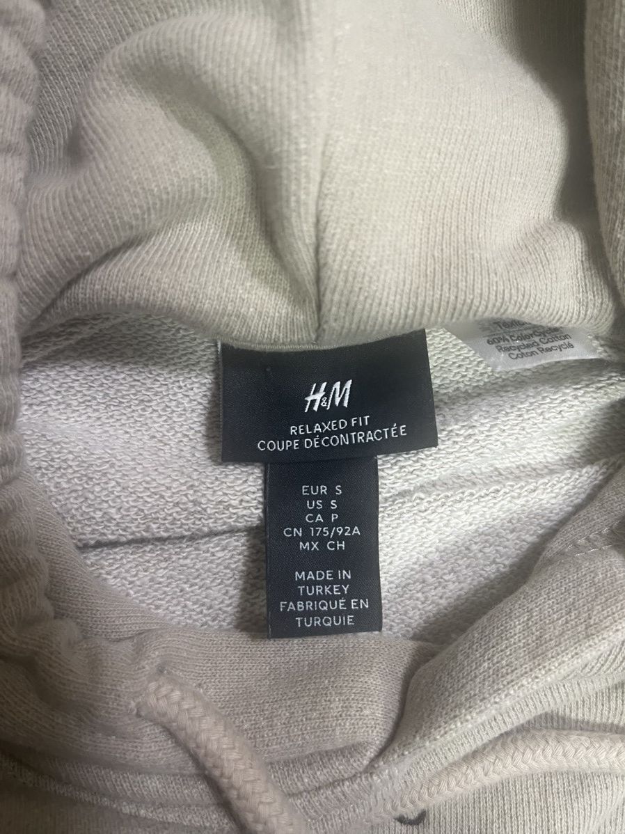 H&M Tan color hoodie ‘’Make a world a better place’’ size small Size US S / EU 44-46 / 1 - 4 Thumbnail