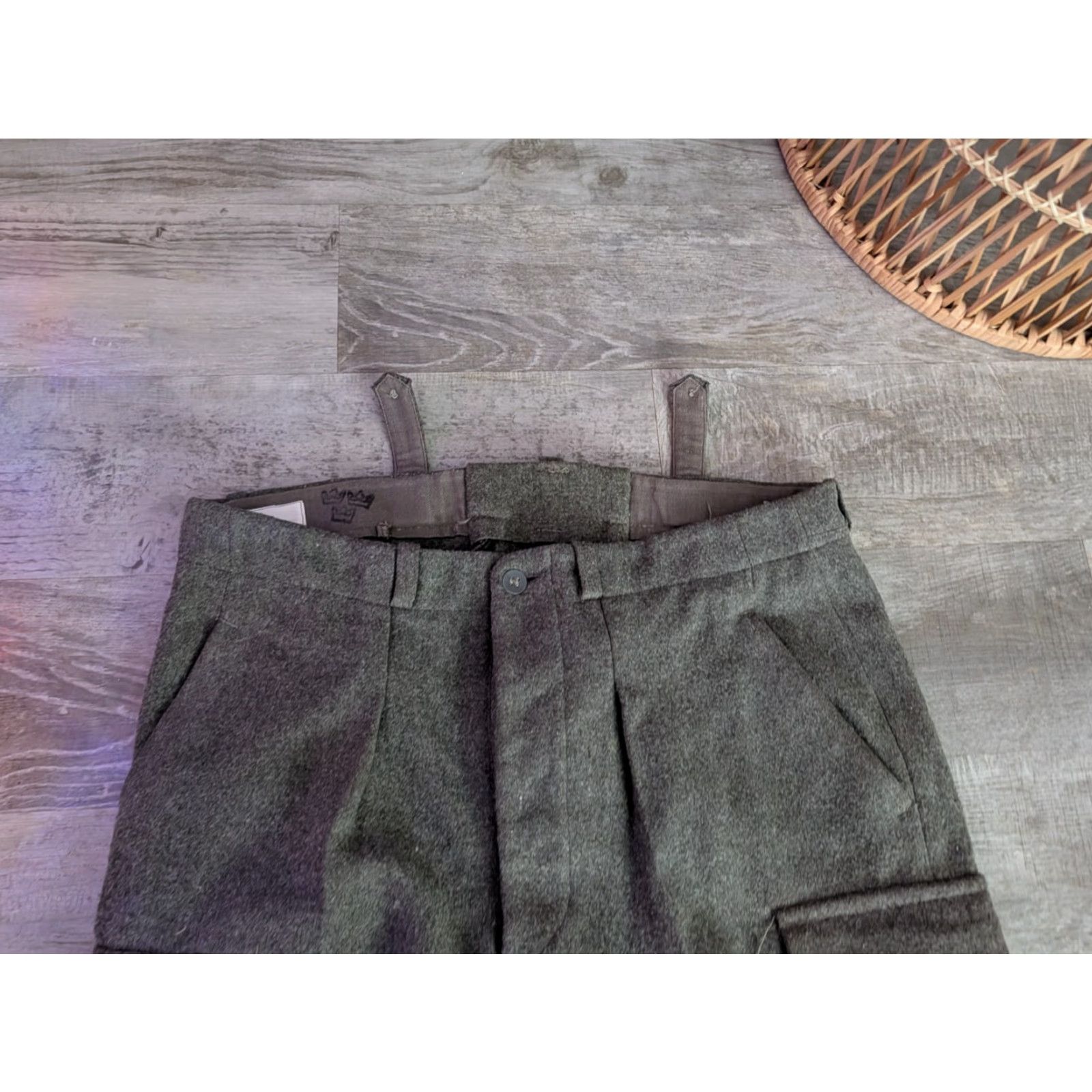 Vintage VINTAGE Swedish Crown WWII Wool Army Cargo Pants 36x28 Mens Green 1940s 40s Trousers Military Cargo Size US 36 / EU 52 - 6 Thumbnail