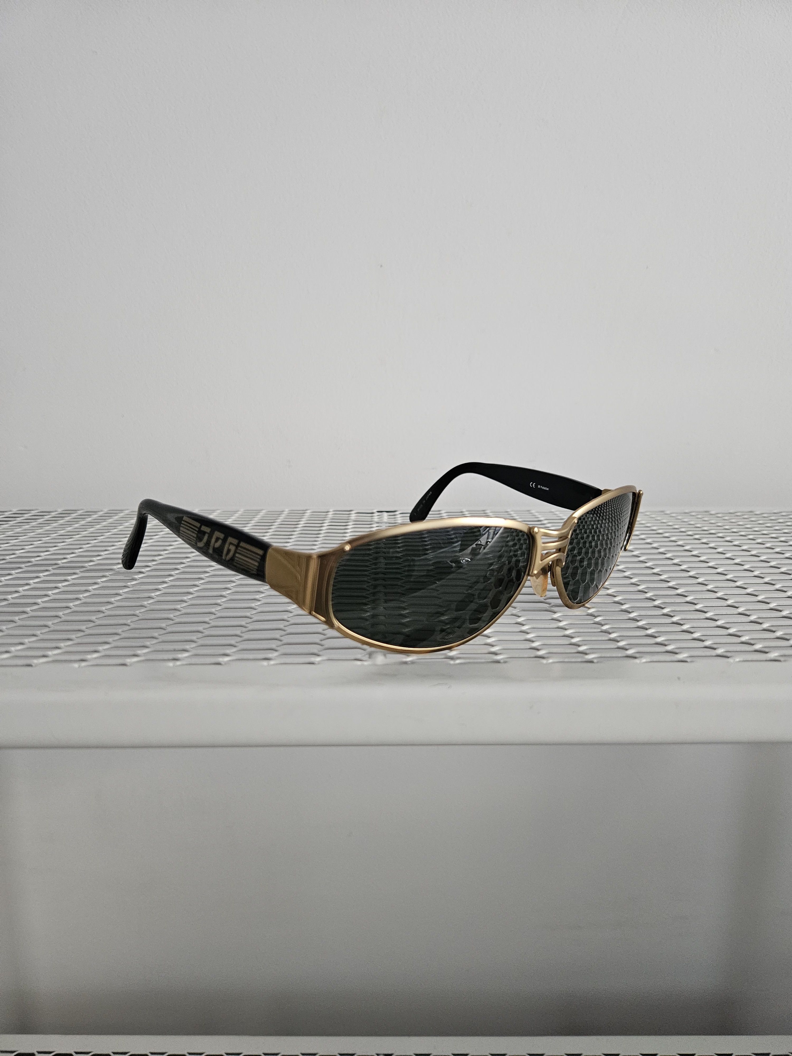 Jean Paul Gaultier Vtg Jean Paul Gaultier 58-6204 big logo oval sunglasses Size ONE SIZE - 1 Thumbnail