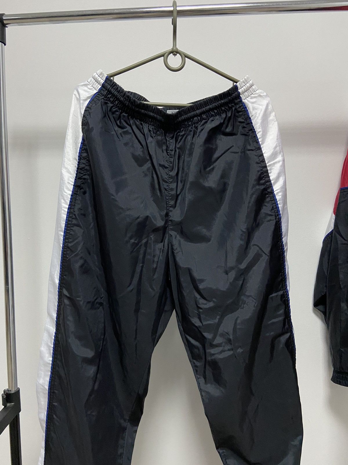 Nike × Vintage Nike Sweat Suit Vintage 90s Big Logo Pants Sweatshirt Nylon Size US L / EU 52-54 / 3 - 12 Thumbnail
