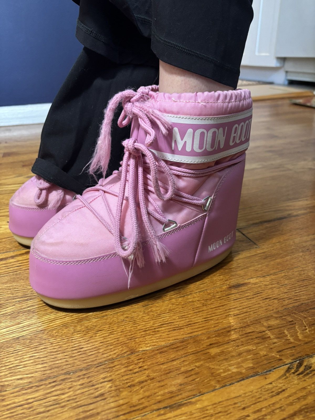 Moon Boot Moon Boot Vibrant Pink Winter Boots Size US 7 / IT 37 - 1 Thumbnail
