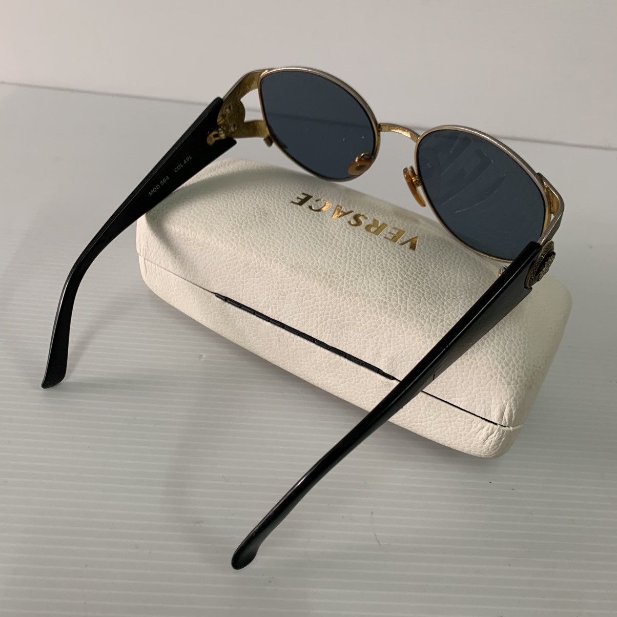 Versace Gianni Versace Vintage Sunglasses Size ONE SIZE - 4 Thumbnail