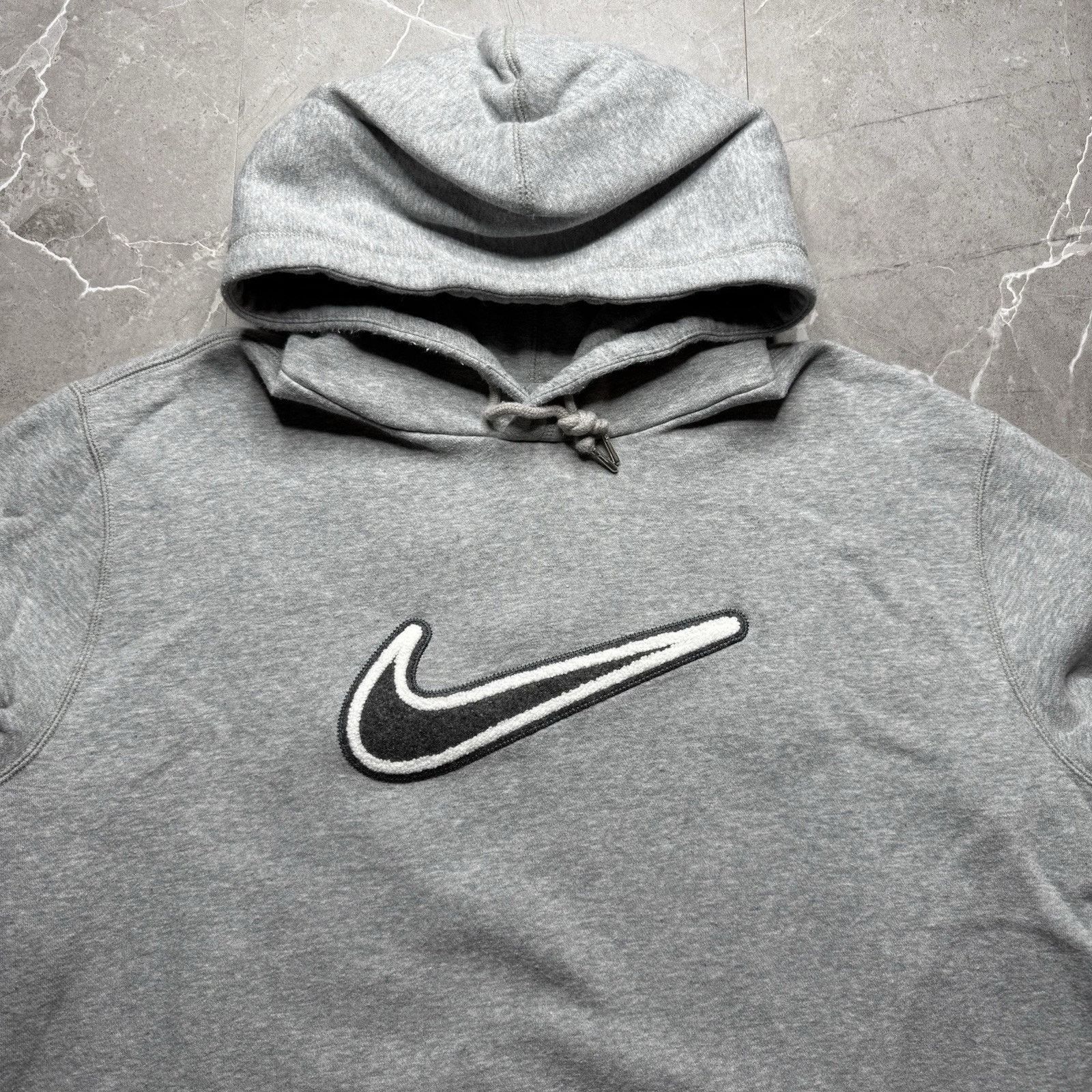 Nike 2000s Nike Heather Grey Big Swoosh Hoodie Adult 2XL Size US XXL / EU 58 / 5 - 2 Thumbnail