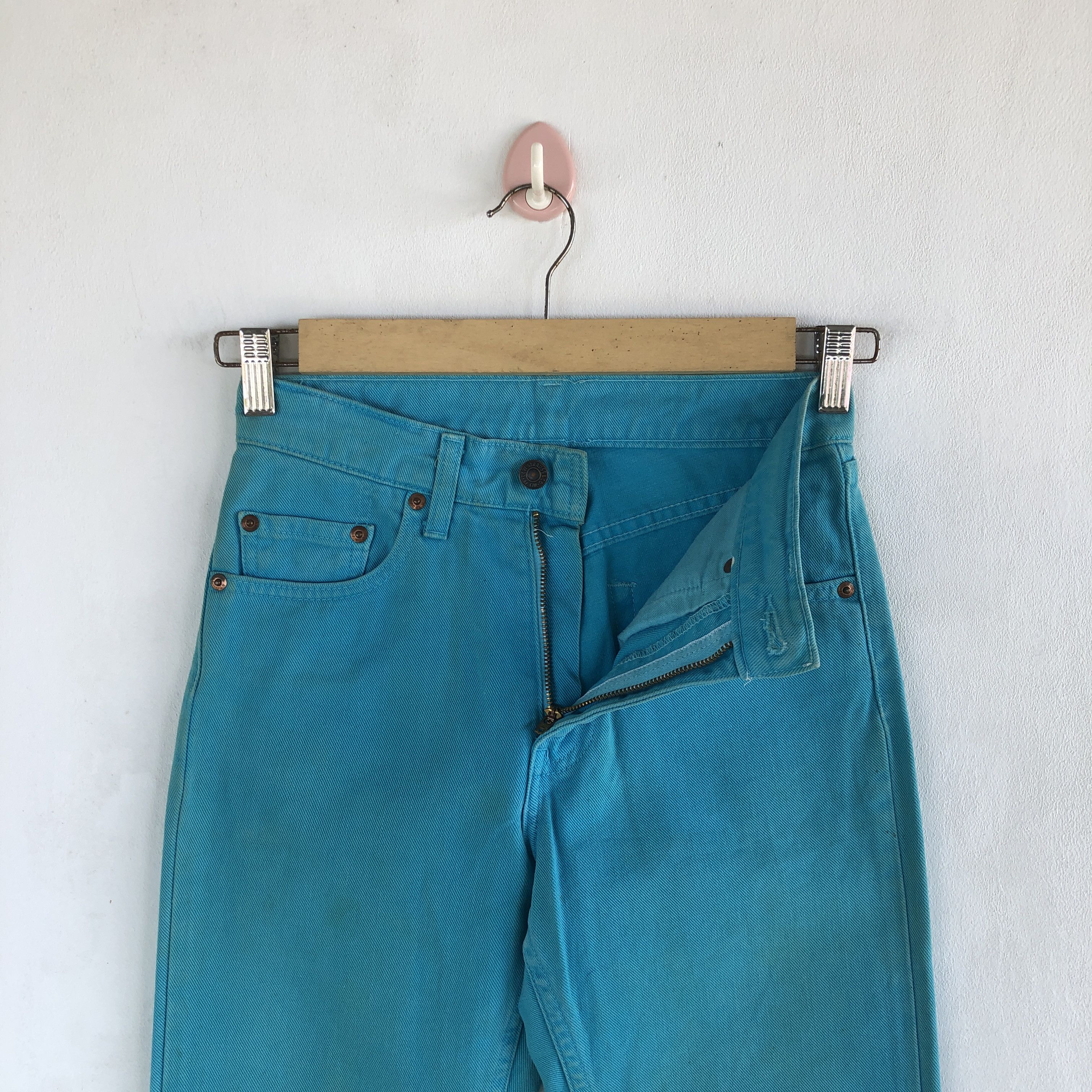 Levi's Vintage Levis 554 Jeans Turquoise Levi's 554 Denim Pants Size 24" / US 00 / IT 34 - 5 Thumbnail