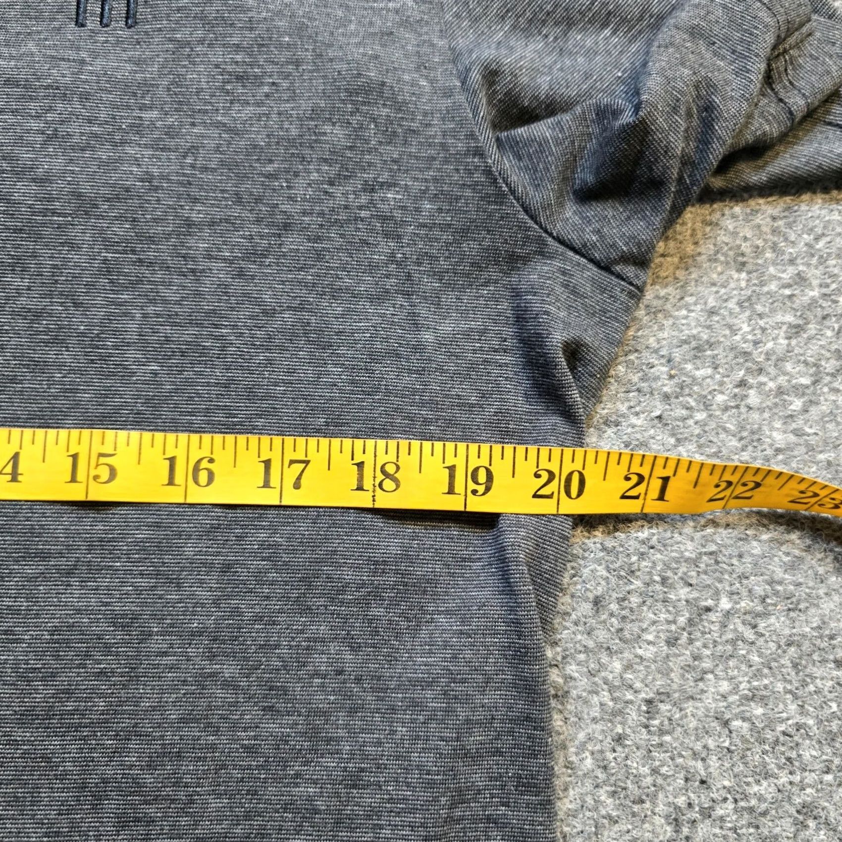 TravisMathew Travis Mathew Shirt Mens Large Gray Solid Short Sleeve Performance Golf Polo Size US L / EU 52-54 / 3 - 5 Thumbnail