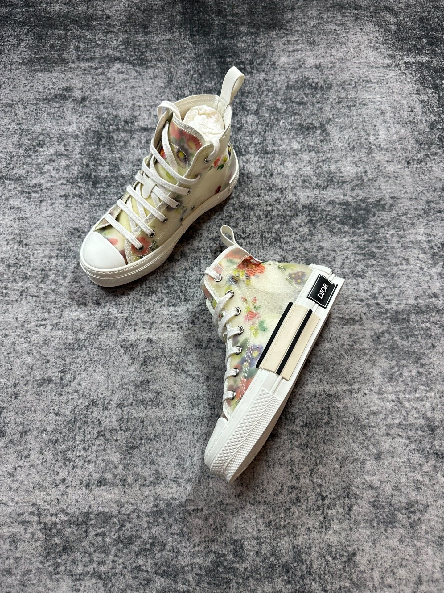 Dior Dior B23 Floral High-Top Sneakers Size US 5 / IT 35 - 1 Thumbnail