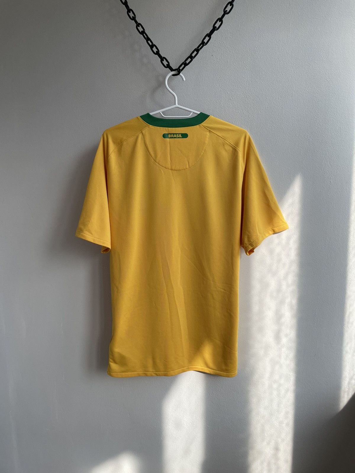 Nike Brasil 2010 2011 Home Football Shirt Soccer Jersey Nike Size US M / EU 48-50 / 2 - 11 Thumbnail