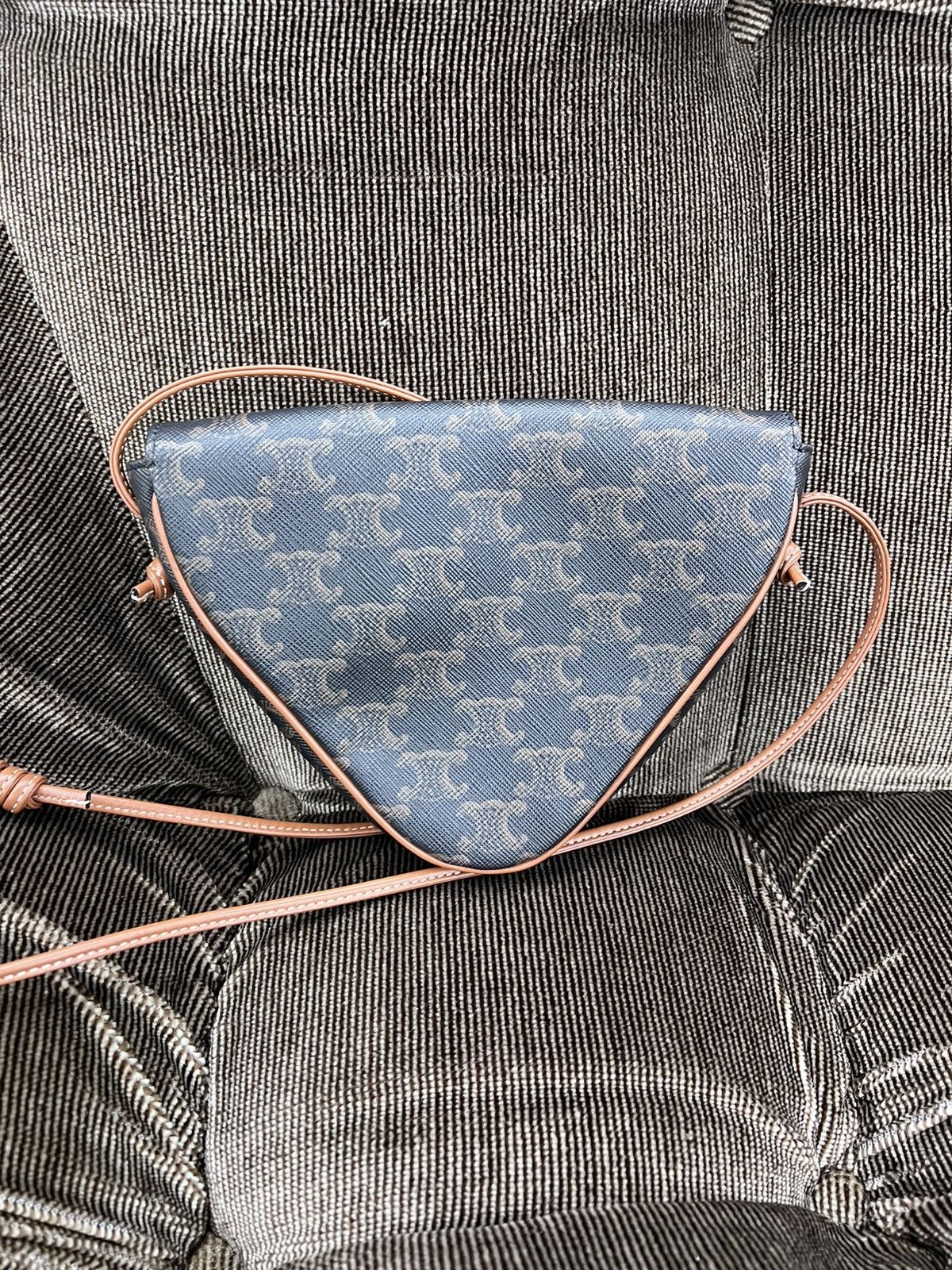 Celine Celine Triomphe Triangle Bag in Brown Size ONE SIZE - 7 Thumbnail
