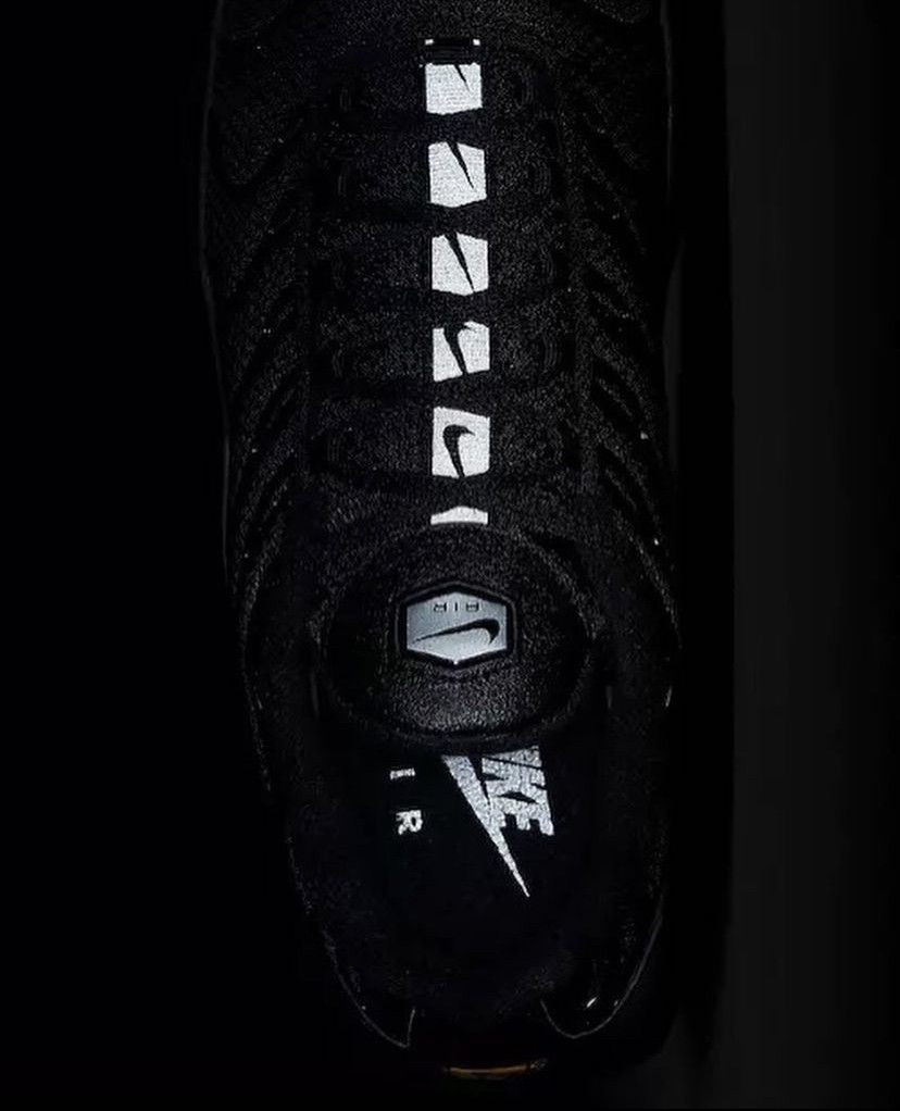Nike nike tn triple black mini c swoosh reflective air Size US 12 / EU 45 - 10 Thumbnail