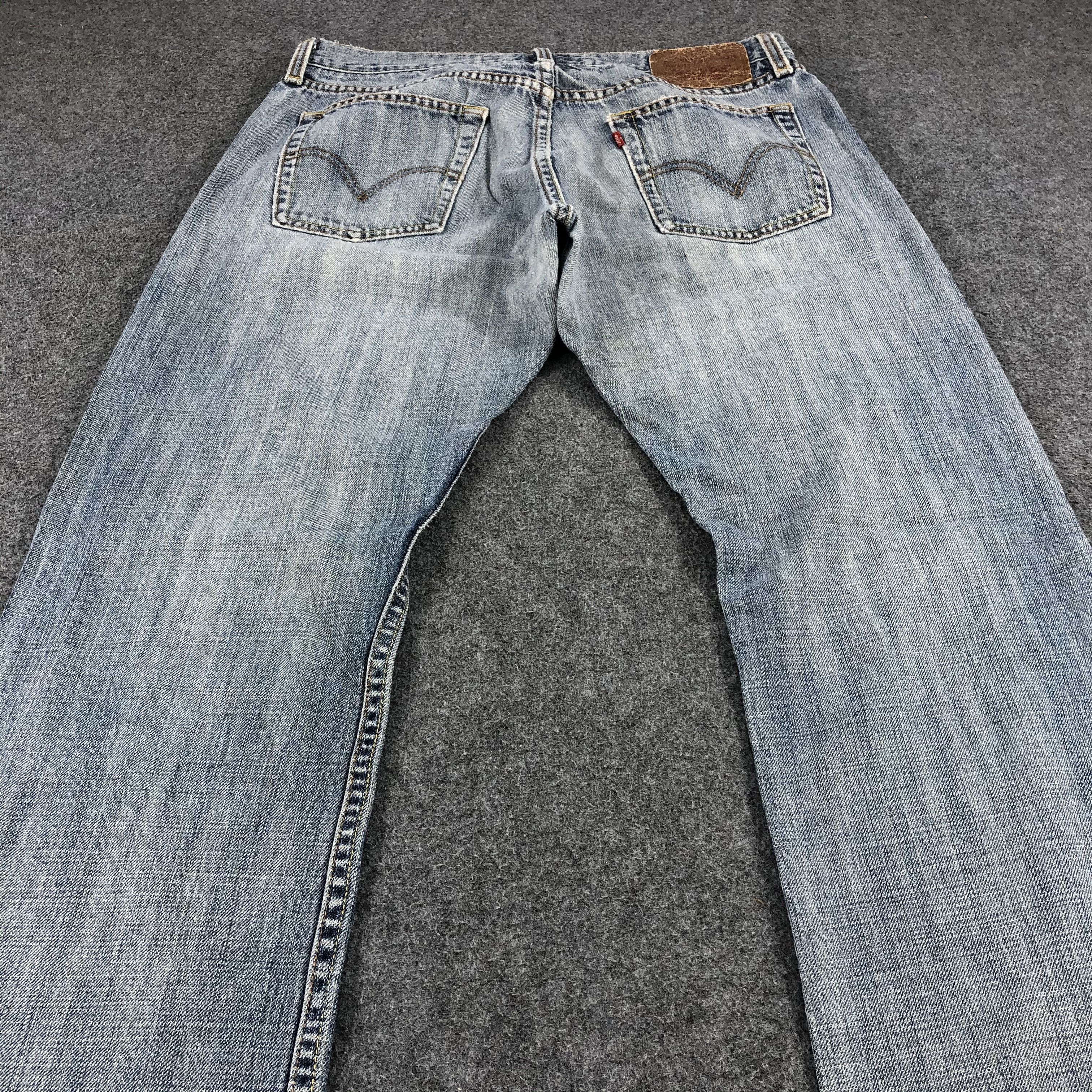 Levi's Vintage Levis 514 Jeans Faded Blue Denim-J991 Size US 33 - 4 Thumbnail