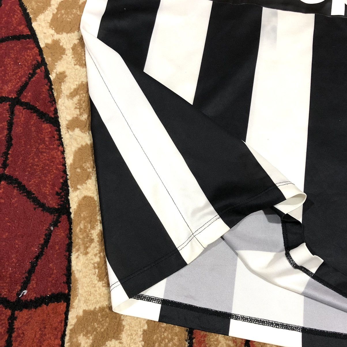 Nike Vintage Juventus FC Nike Rare Jersey Size US M / EU 48-50 / 2 - 4 Thumbnail