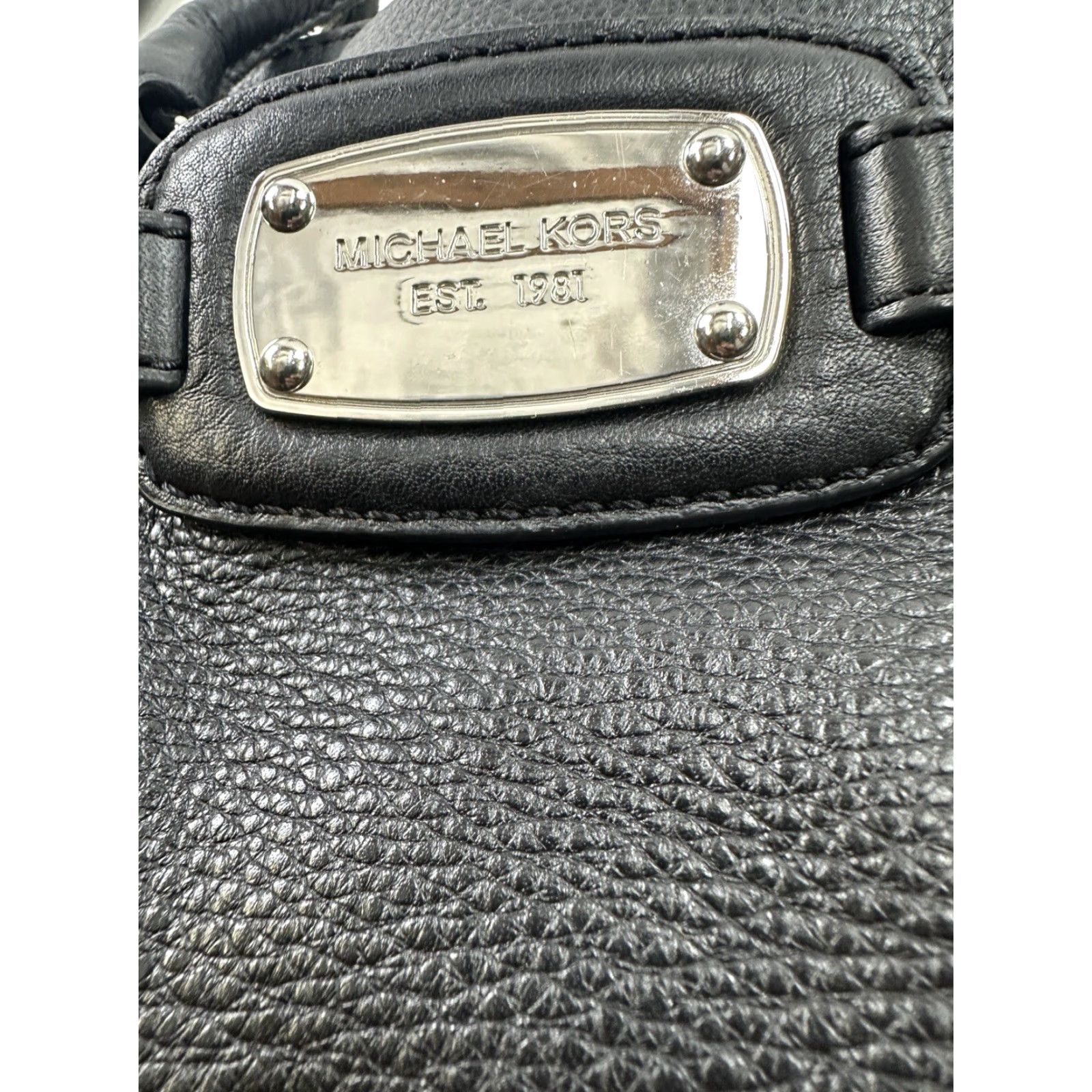 Michael Kors Michael Kors Purse Black Leather Shoulder Bag Chain Strap Women Medium Front Size ONE SIZE - 2 Thumbnail