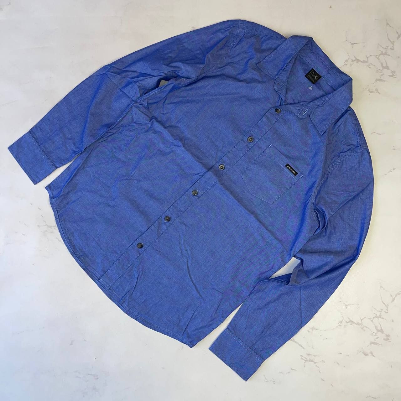 Oakley Oakley Shirts Vintage Basic streetwear Small Logo Size S Size US S / EU 44-46 / 1 - 2 Thumbnail