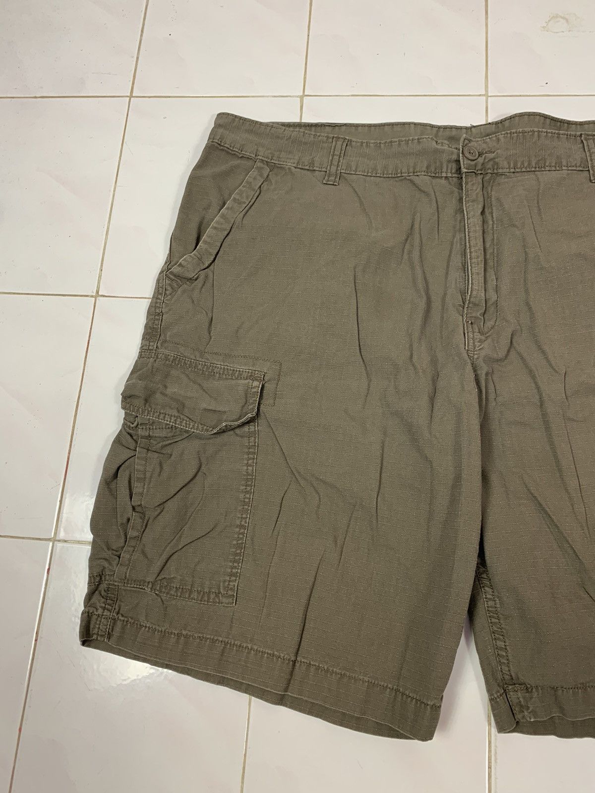 Faded Glory Steals! Faded Glory Big Size Cargo Short Pants Size US 43 - 4 Thumbnail