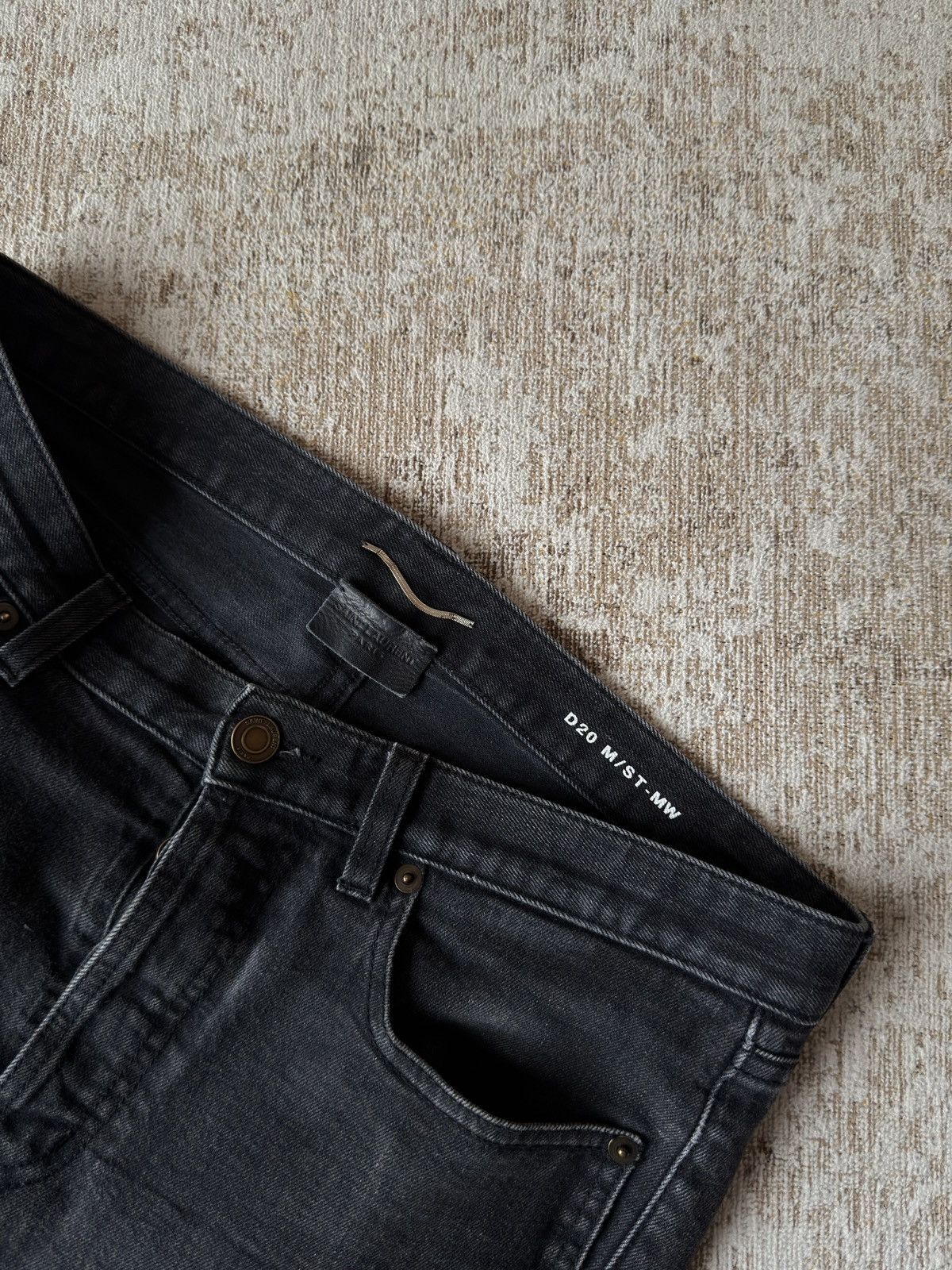 Saint Laurent Paris Saint Laurent Jeans D20 Size US 32 / EU 48 - 2 Thumbnail