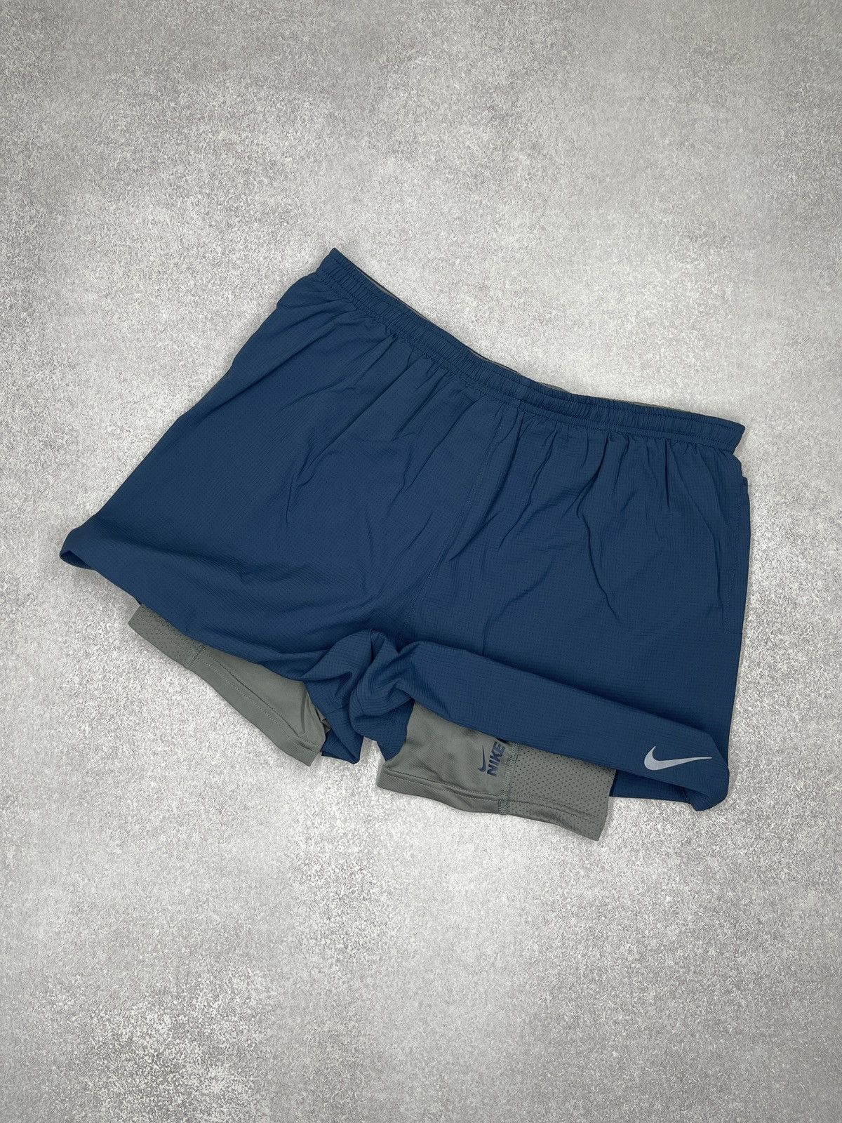 Nike Mens Nike Running 2 in 1 Shorts Leggings Drill Y2K ACG TN Size US 32 / EU 48 - 2 Thumbnail