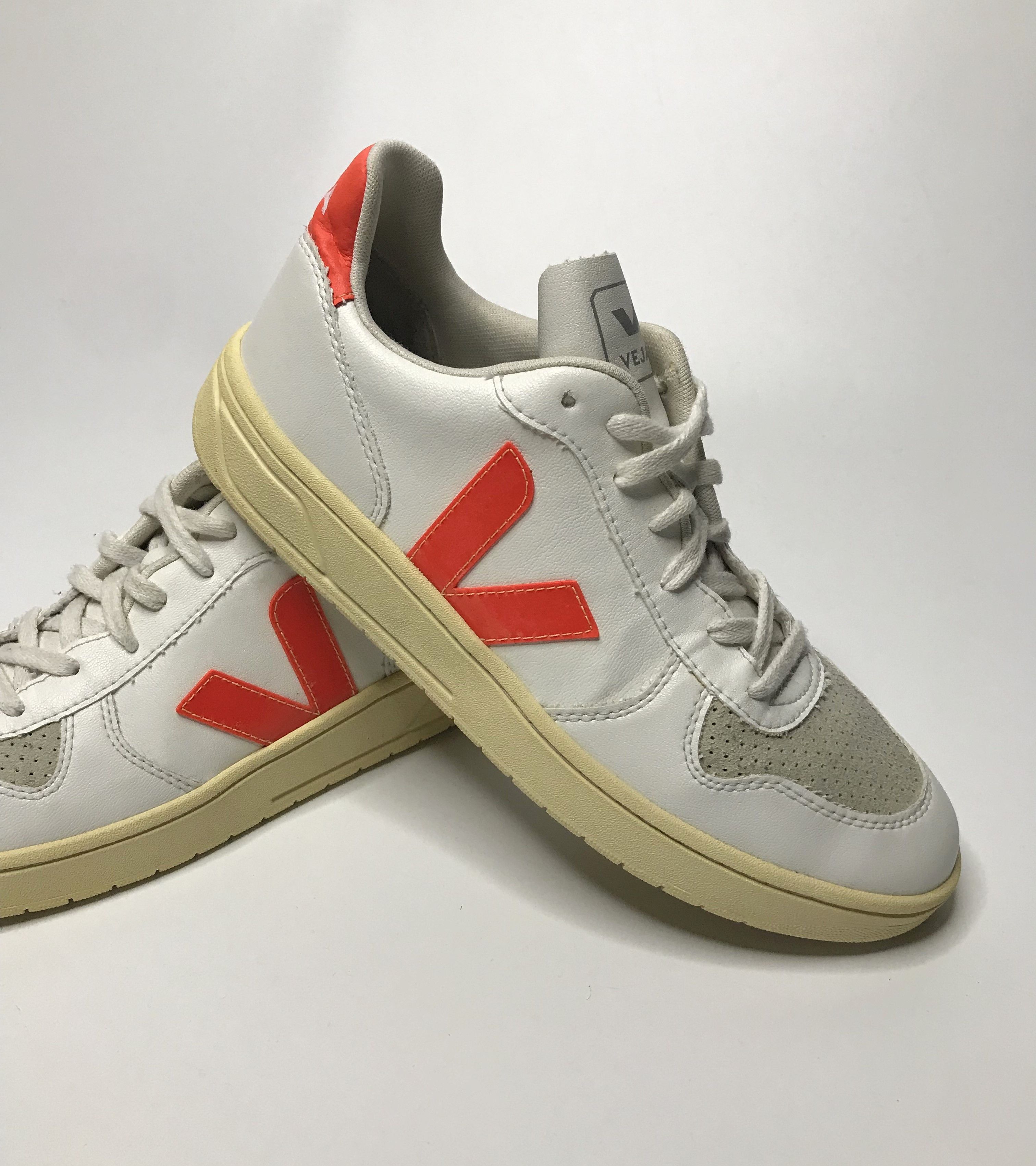 Veja Veja V-10 Lace-Up Sneakers Mens Sz 42 White Size US 9 / EU 42 - 6 Thumbnail