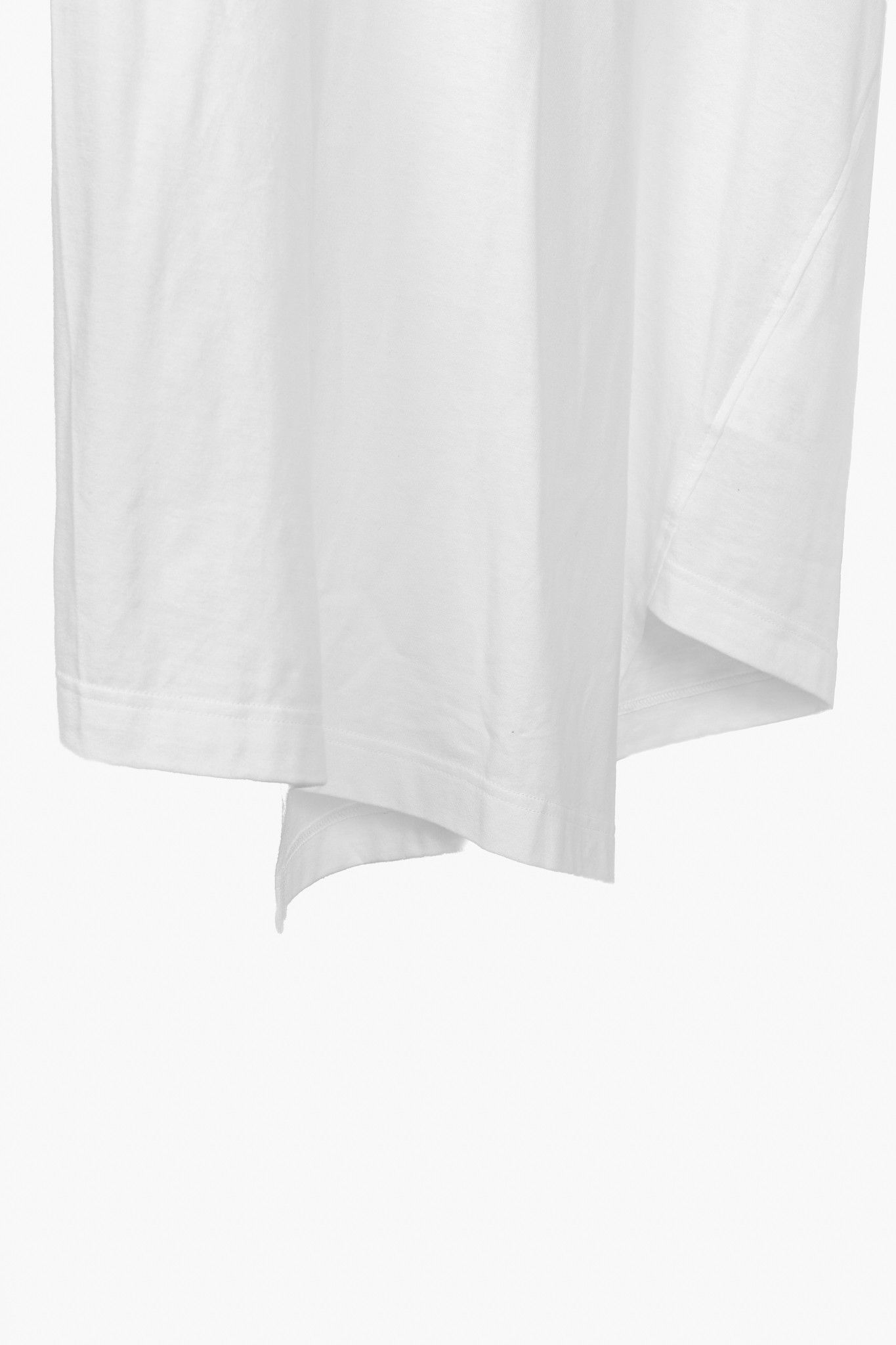 Comme des Garcons Comme Des Garçons CDG Logo Asymmetric Long Sleeve T-Shirt Size US XL / EU 56 / 4 - 8 Thumbnail