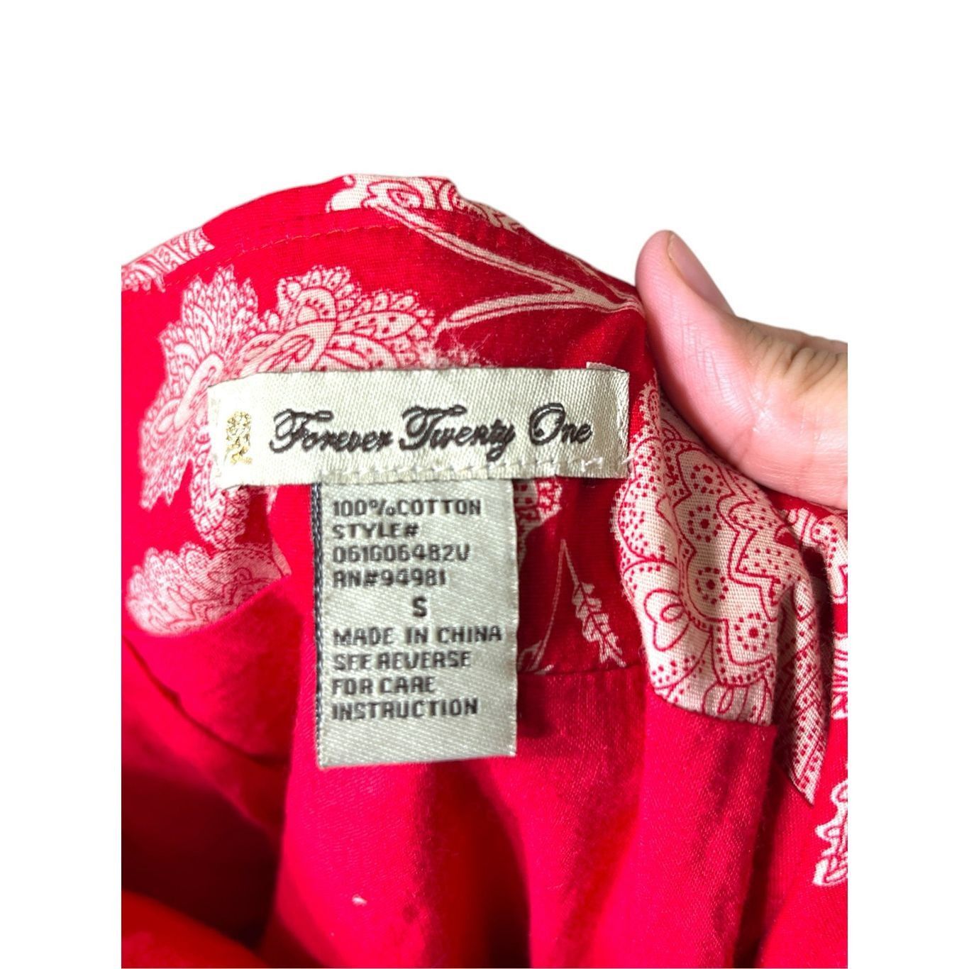 Forever 21 Forever 21 Y2K Red Floral Print Knee Length Skirt Size Small Size 29" - 8 Thumbnail
