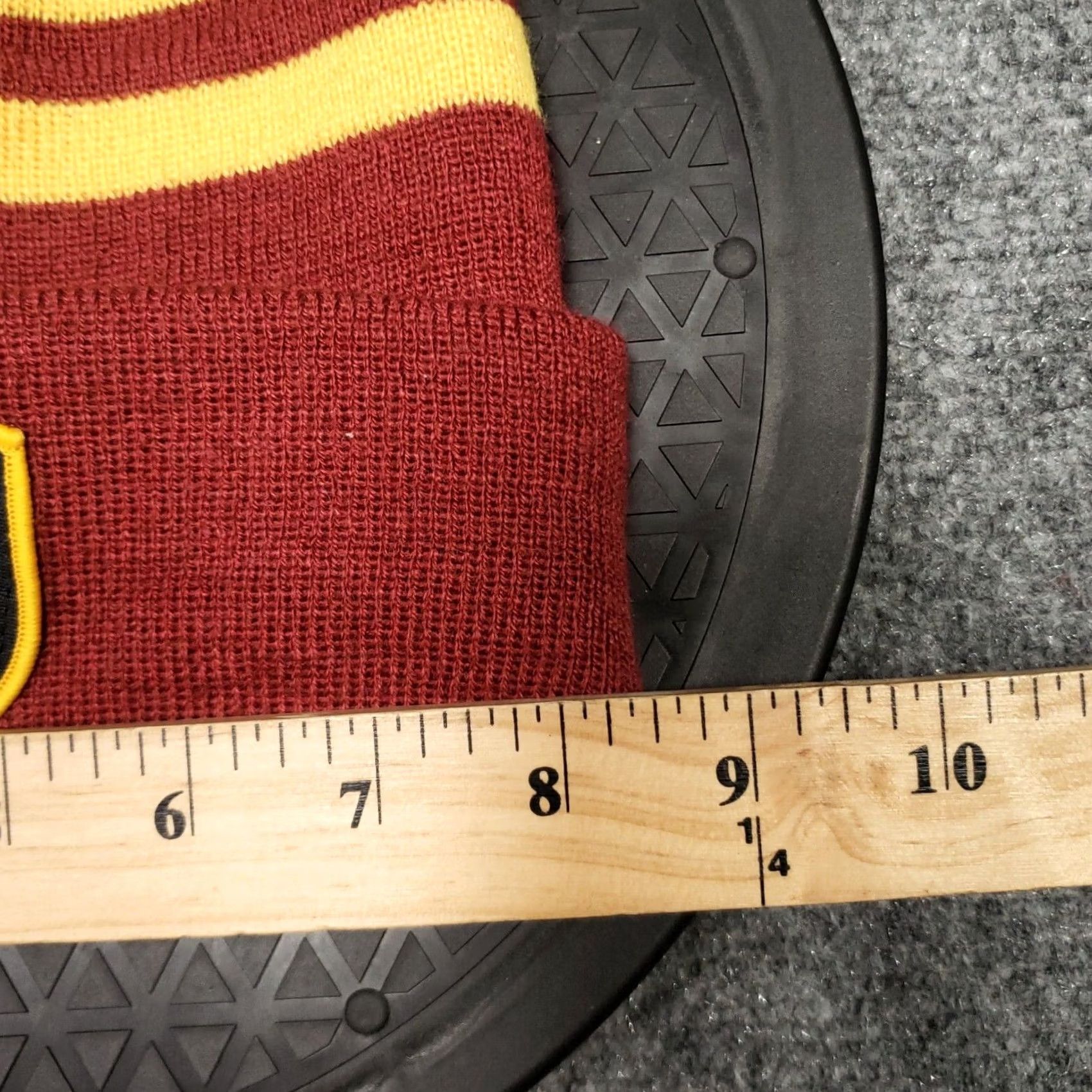 Vintage Harry Potter Hogwarts Hat Beanie Red Striped Knit Wizard Mens One Size Size ONE SIZE - 7 Thumbnail