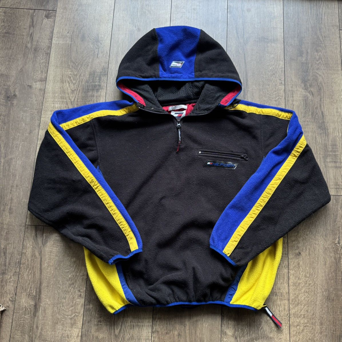 Tommy Hilfiger Vintage 90s Tommy Hilfiger Racing BMW sherpa 1/4 zip fleece Size US M / EU 48-50 / 2 - 2 Thumbnail