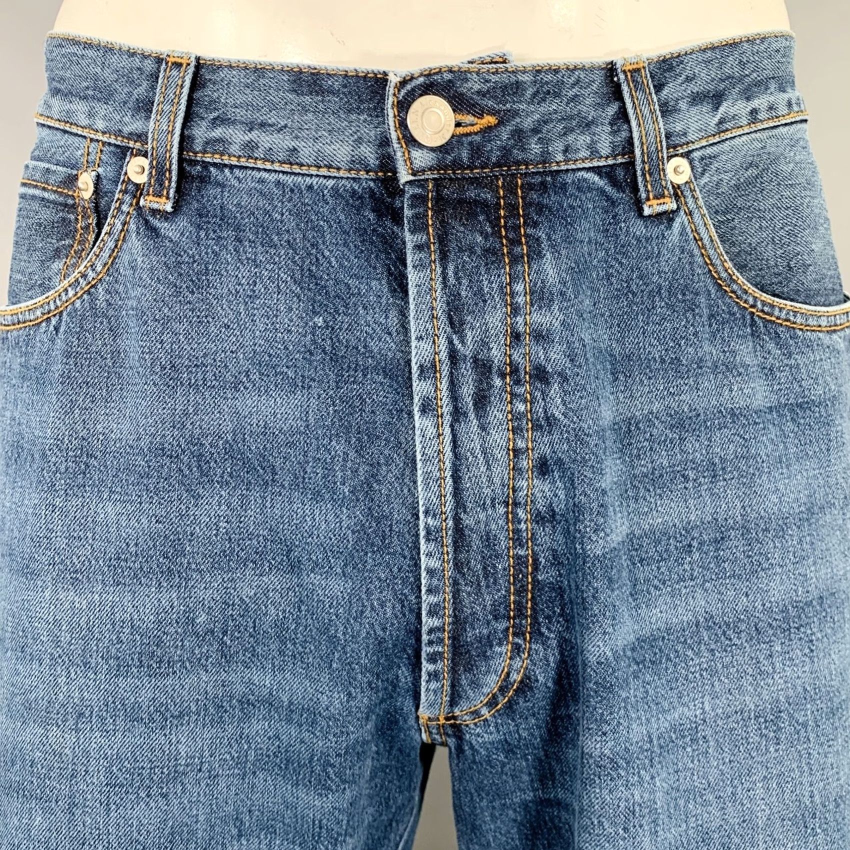 Alexander McQueen ALEXANDER MCQUEEN Denim Jeans Size 36 Indigo Contrast Stitch Button Fly Size US 36 / EU 52 - 2 Thumbnail